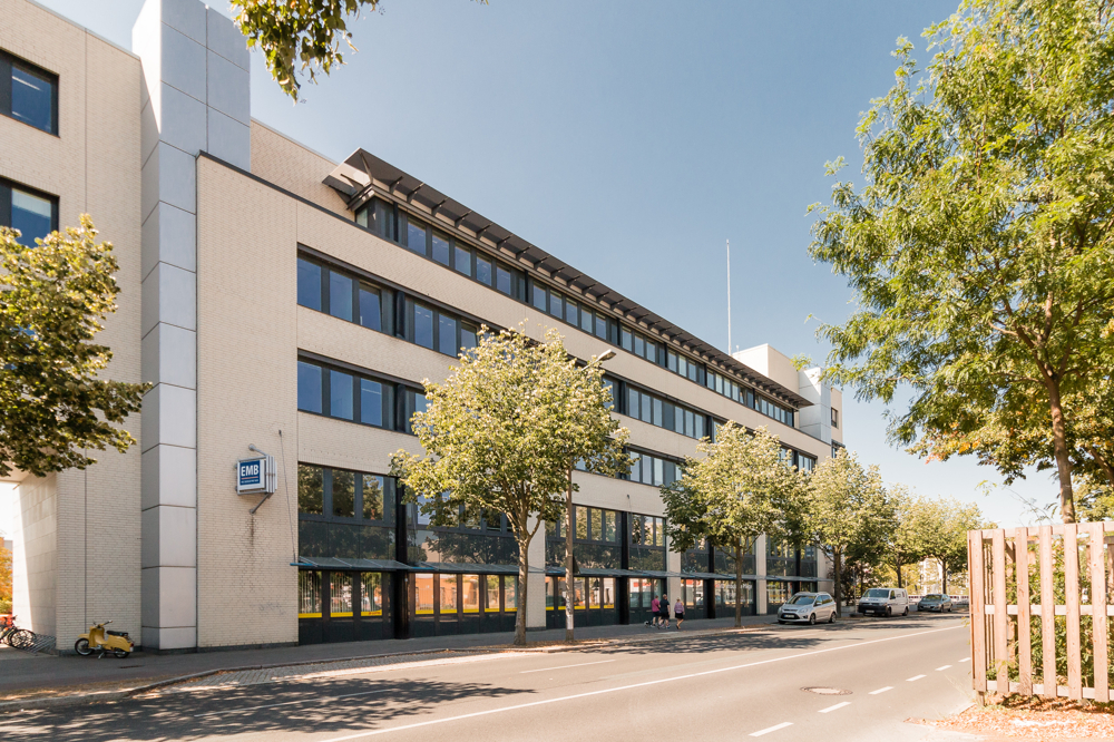 Großzügige Office-Fläche mit Fokus auf ESG-Compliance.