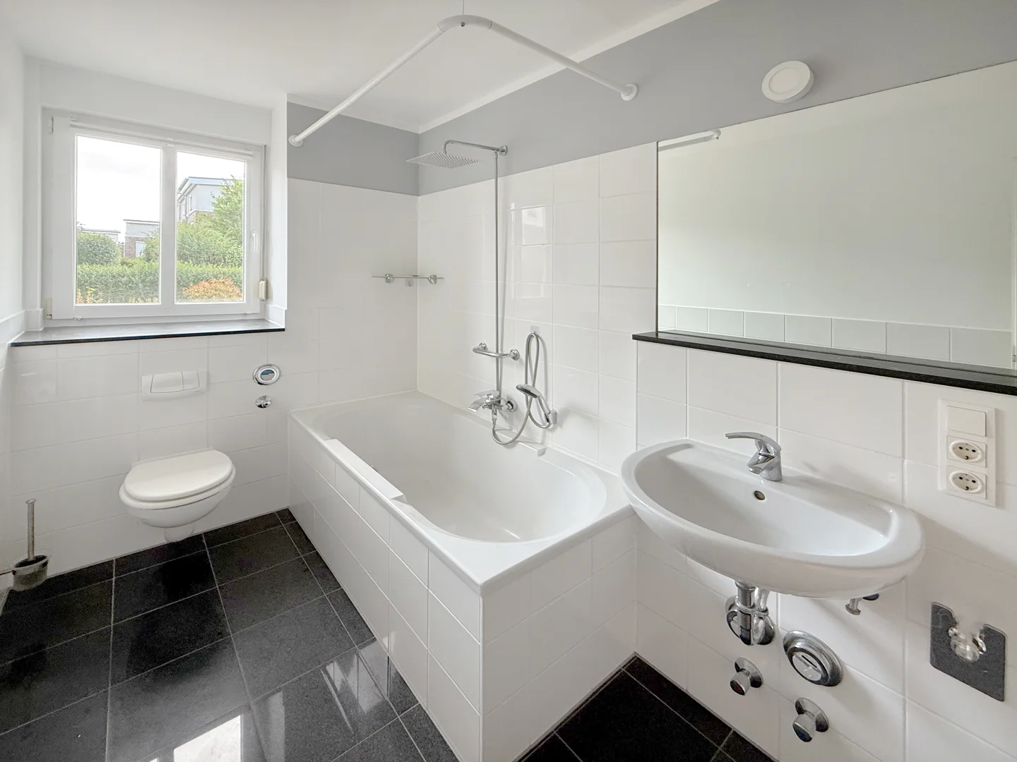 Wohnen im Schweizer Viertel: Attraktive 2-Zimmer-Gartenwohnung - Photo 5