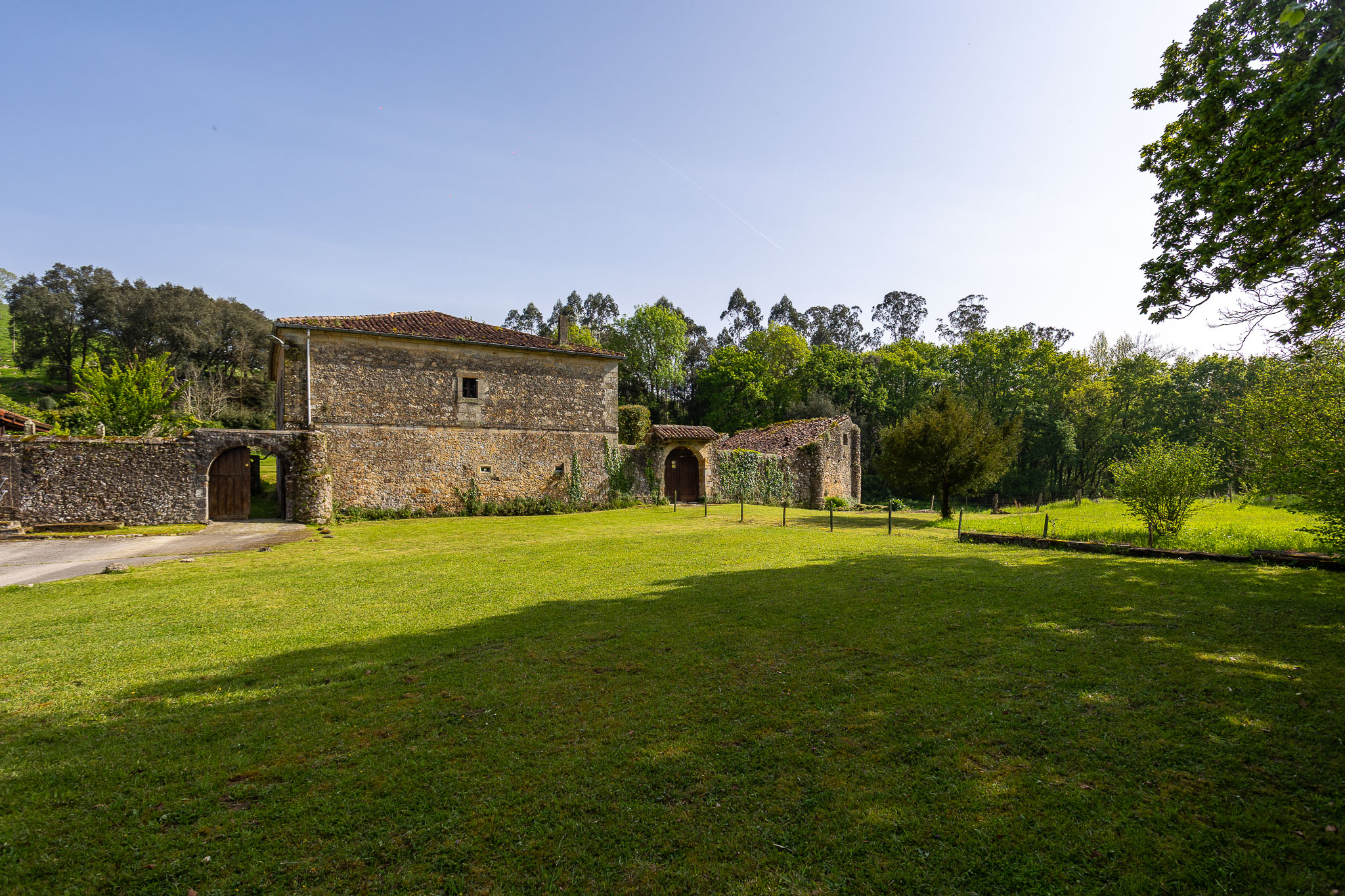 17th Century Stone Mansion and Estate in Anero