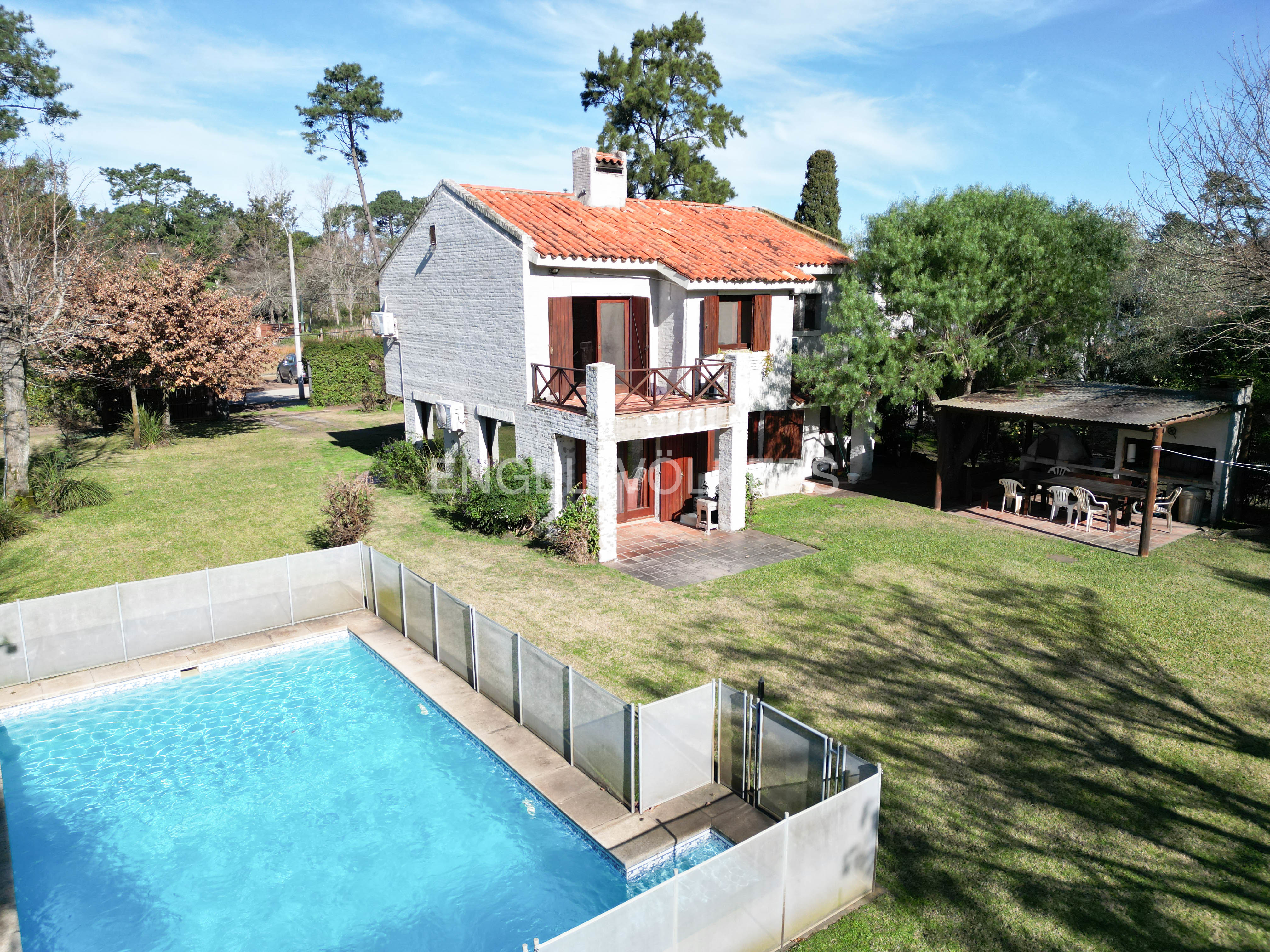 Impeccable family residence in El Pinar