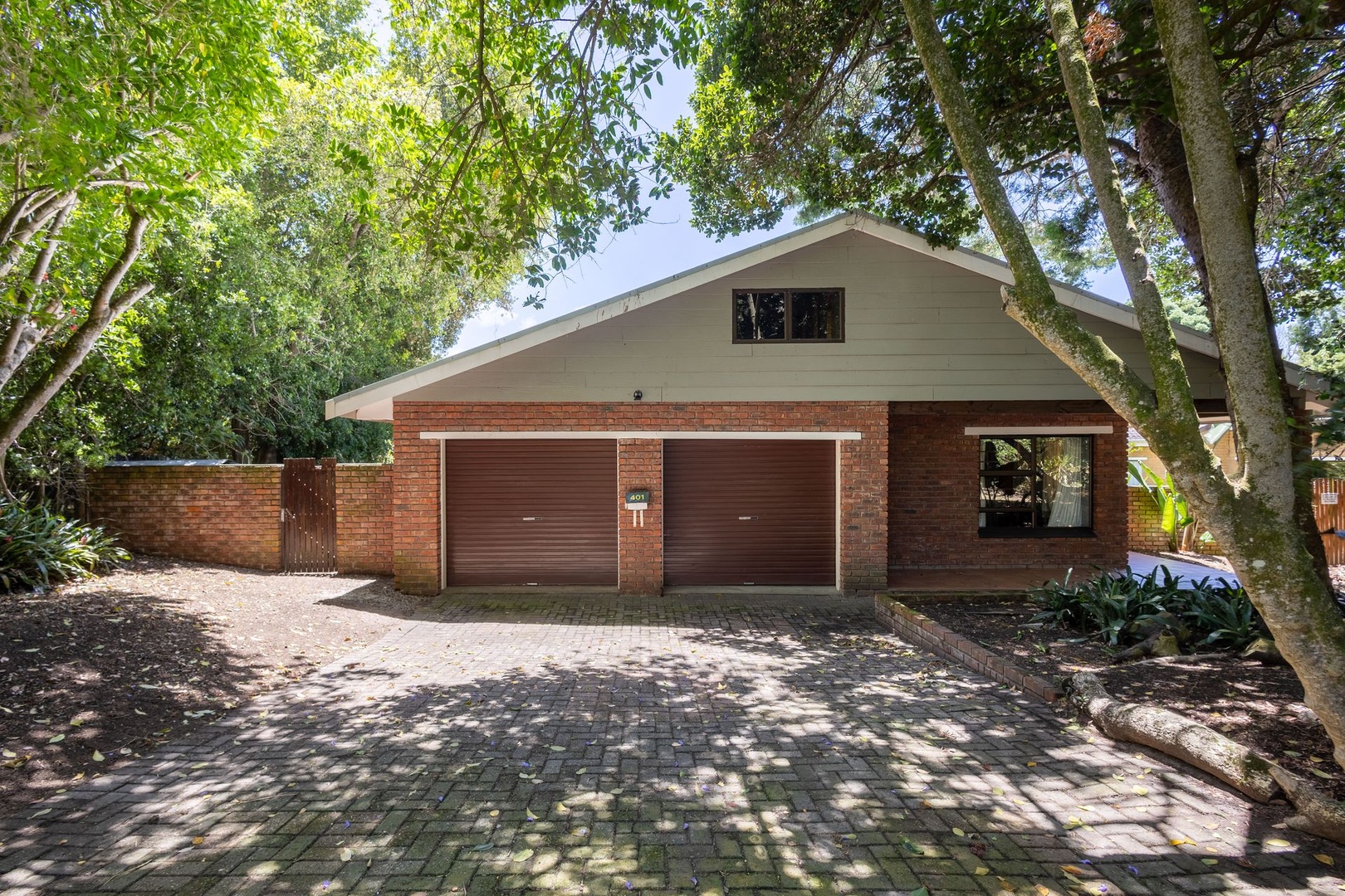 A Tranquil Coastal Opportunity in Brenton On Lake