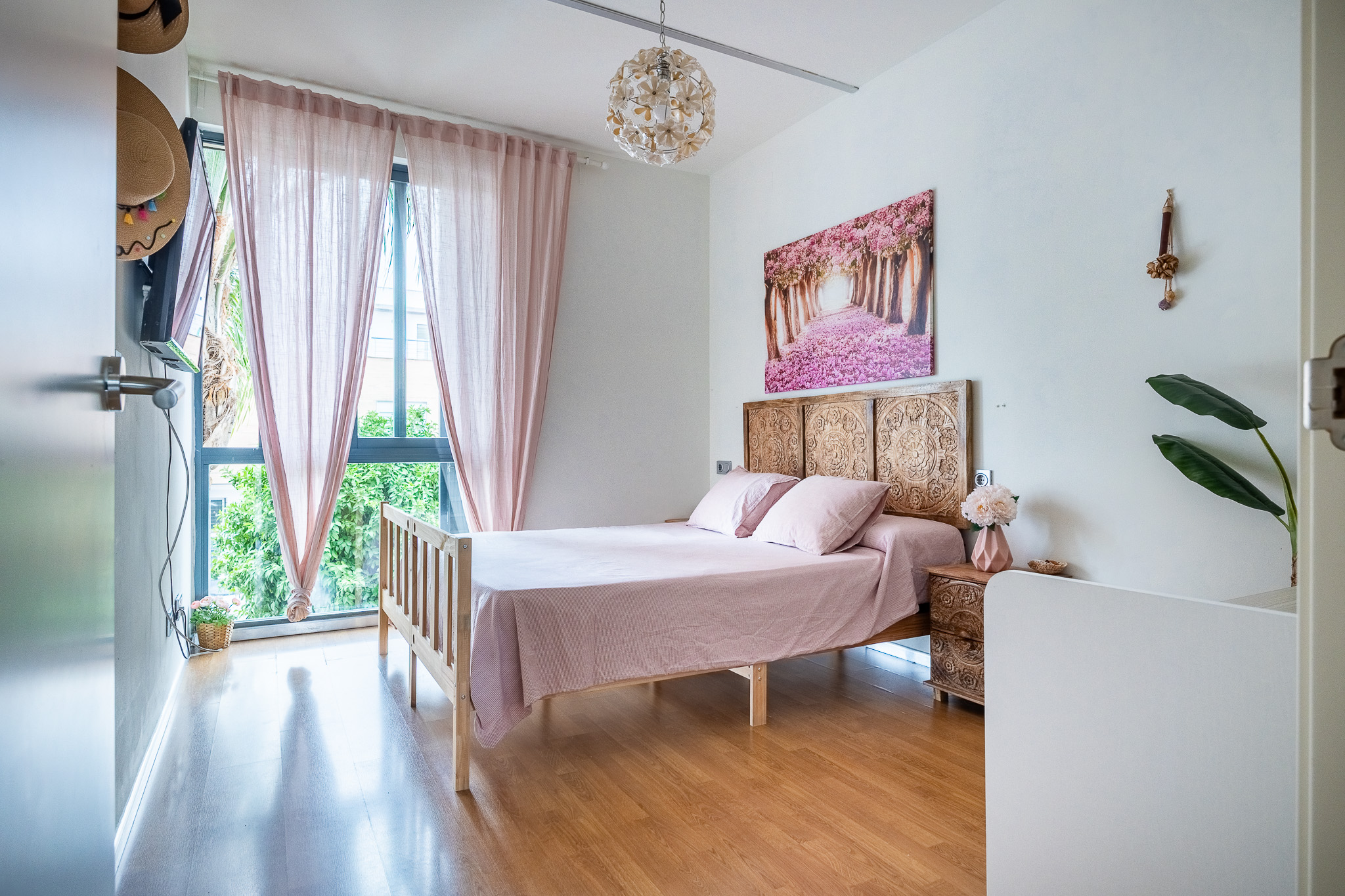 Brightness and spaciousness in a peaceful residential area of Bollullos de la Mitación