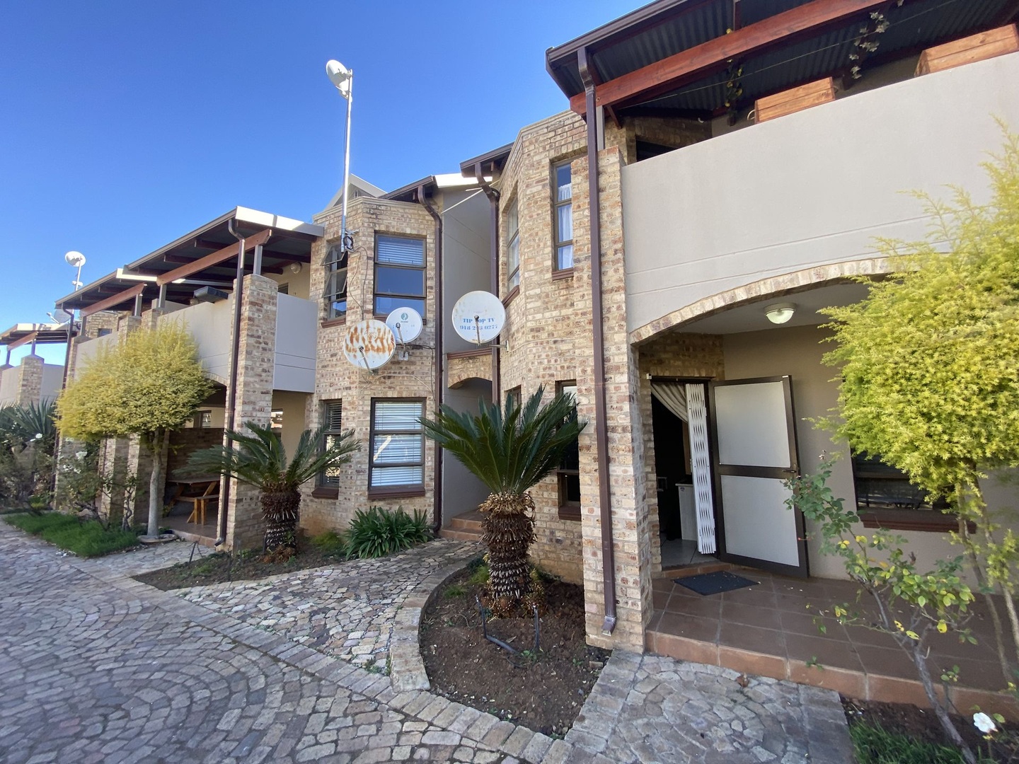 Spacious 1 Bedroom Apartment close to NWU