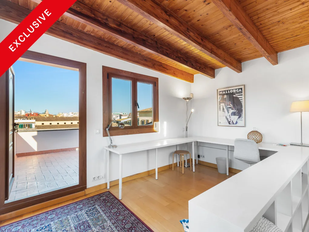 Characterful penthouse with three terraces and lift, Old Town- Palma de Mallorca