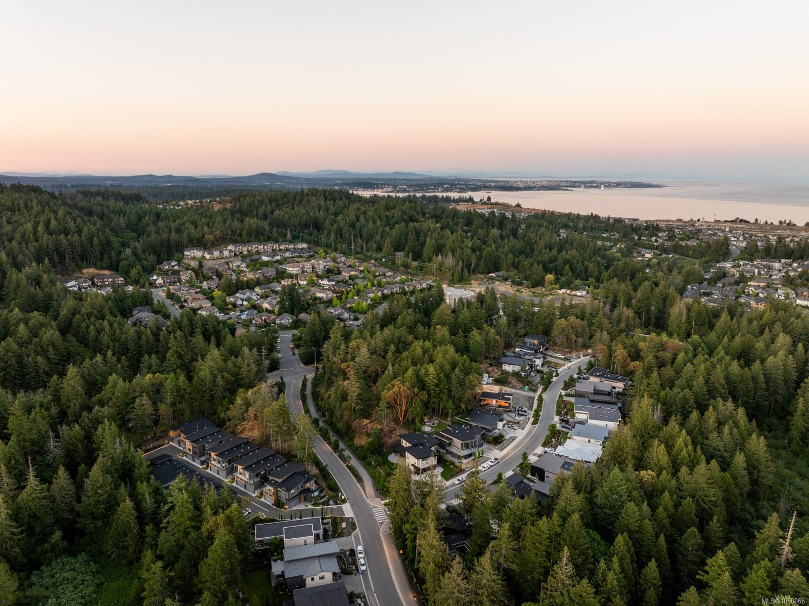 Steps to Golf & Trails | Modern West Coast Townhome