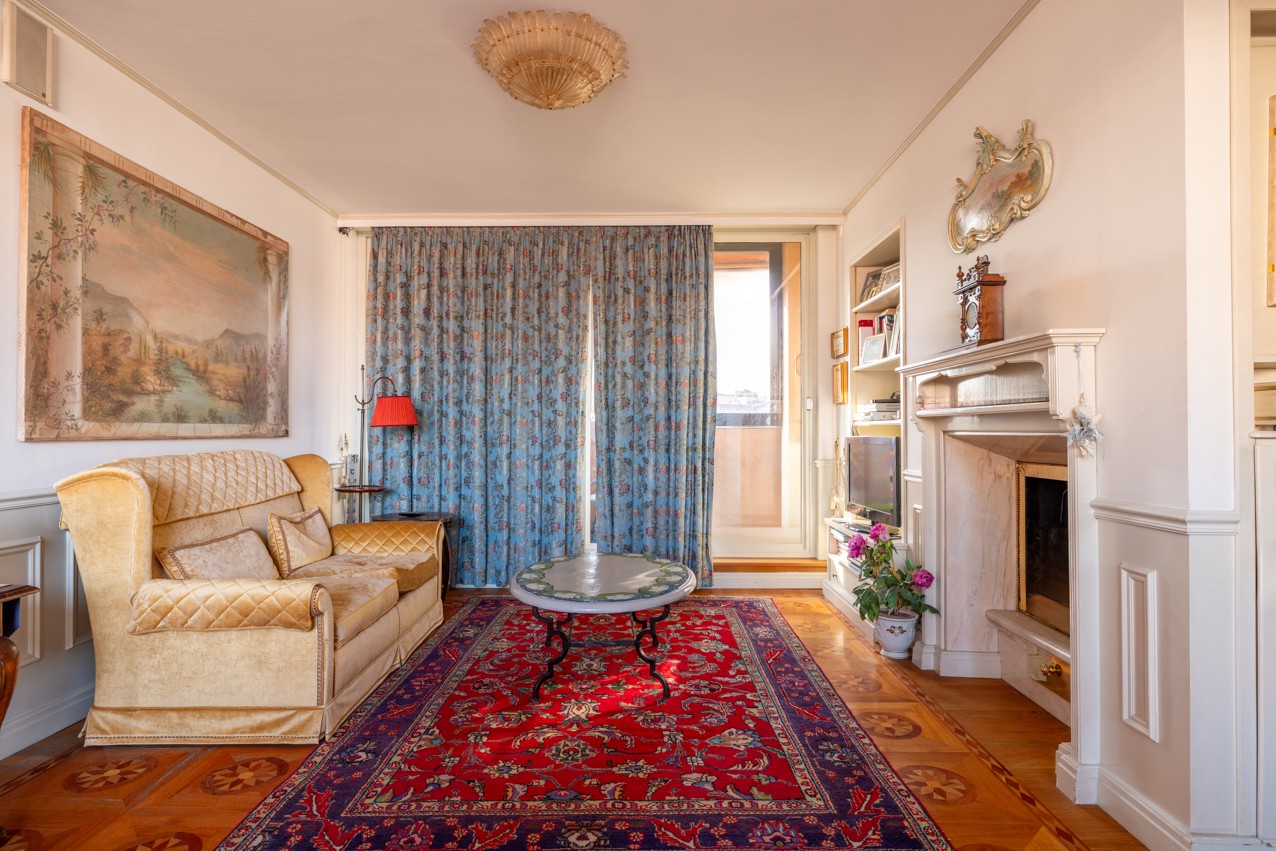 City-center apartment with terrace