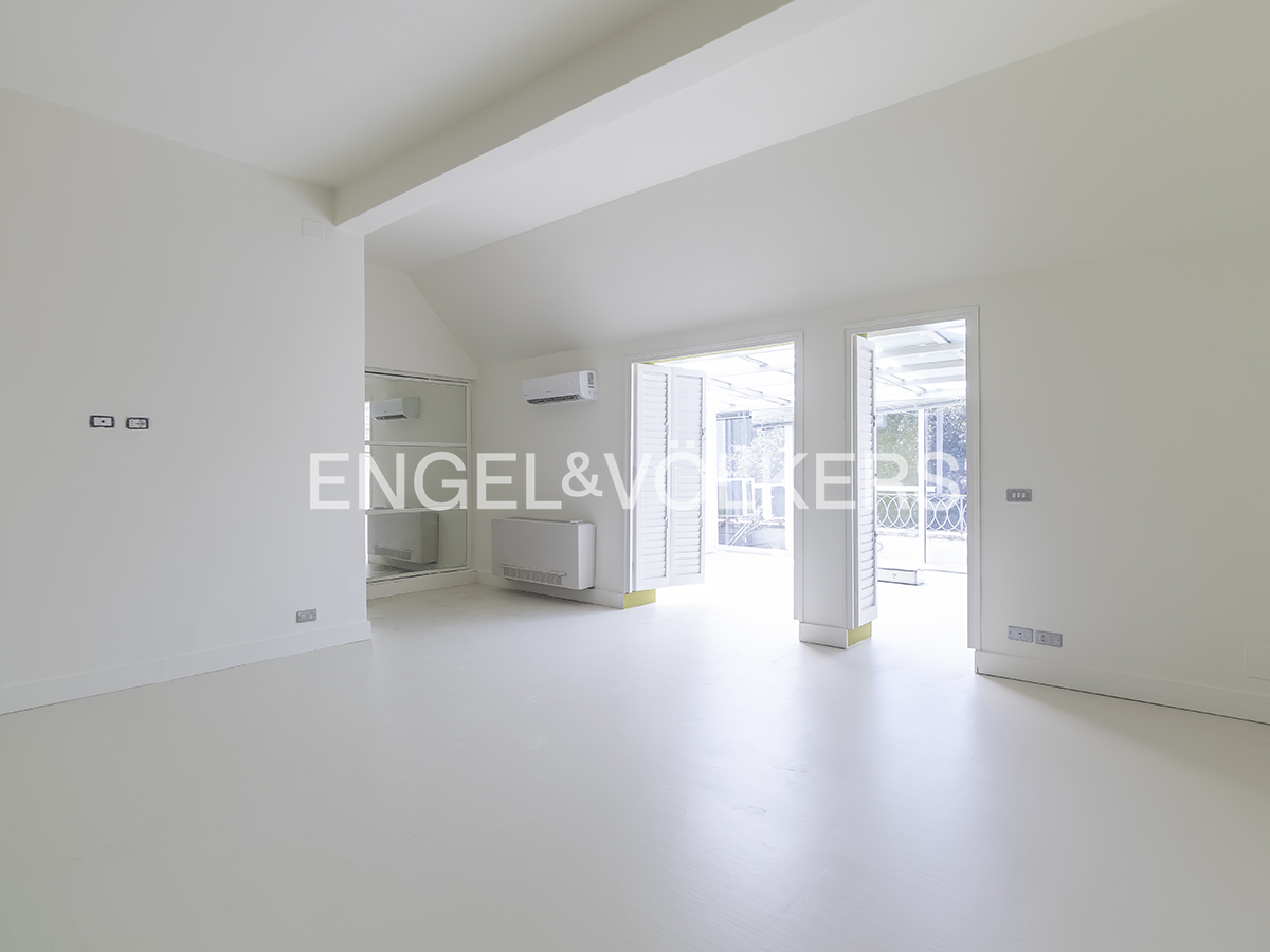 Charming penthouse in Parioli