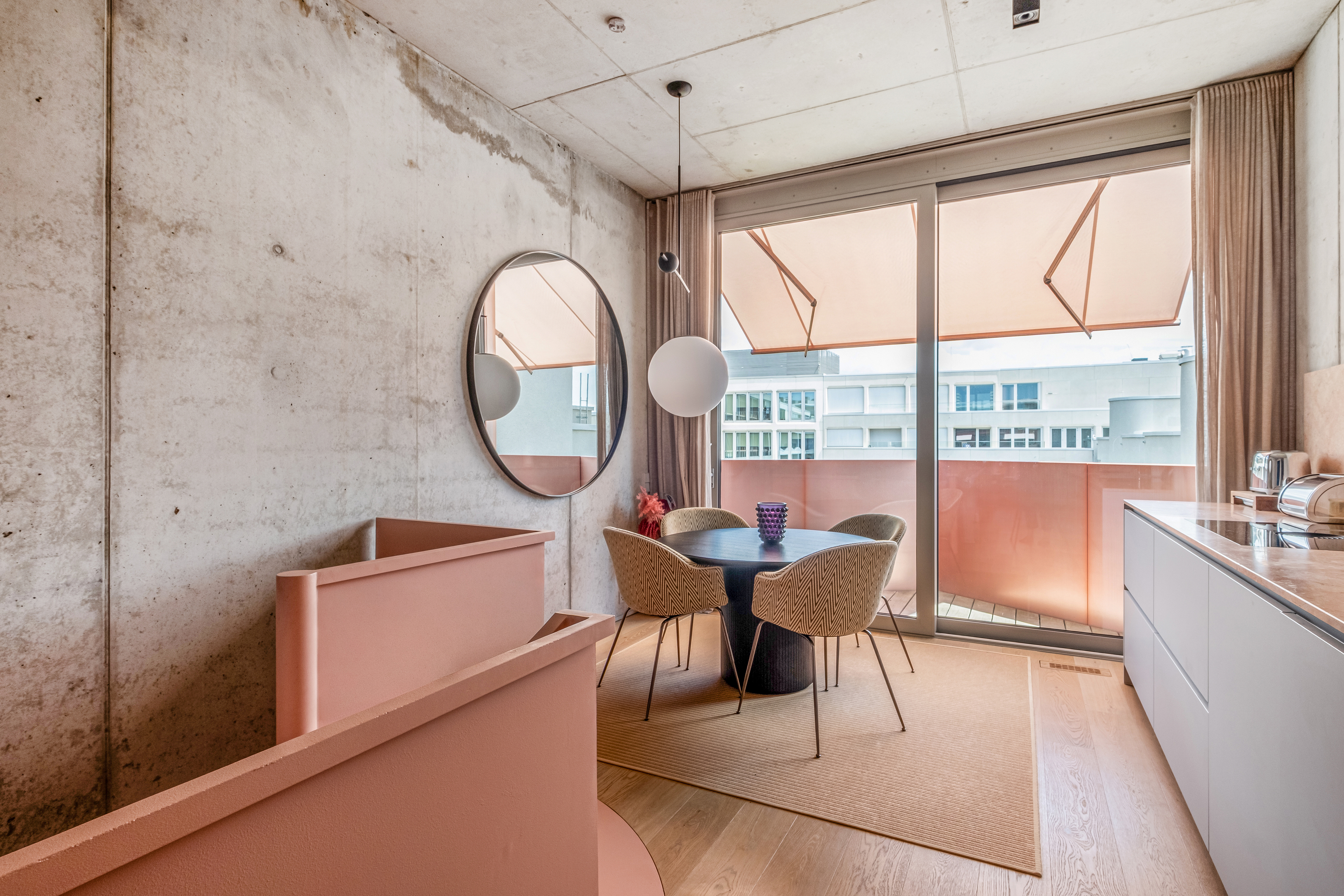 Exclusive maisonette with concierge service and spa in the AM TACHELES urban quarter