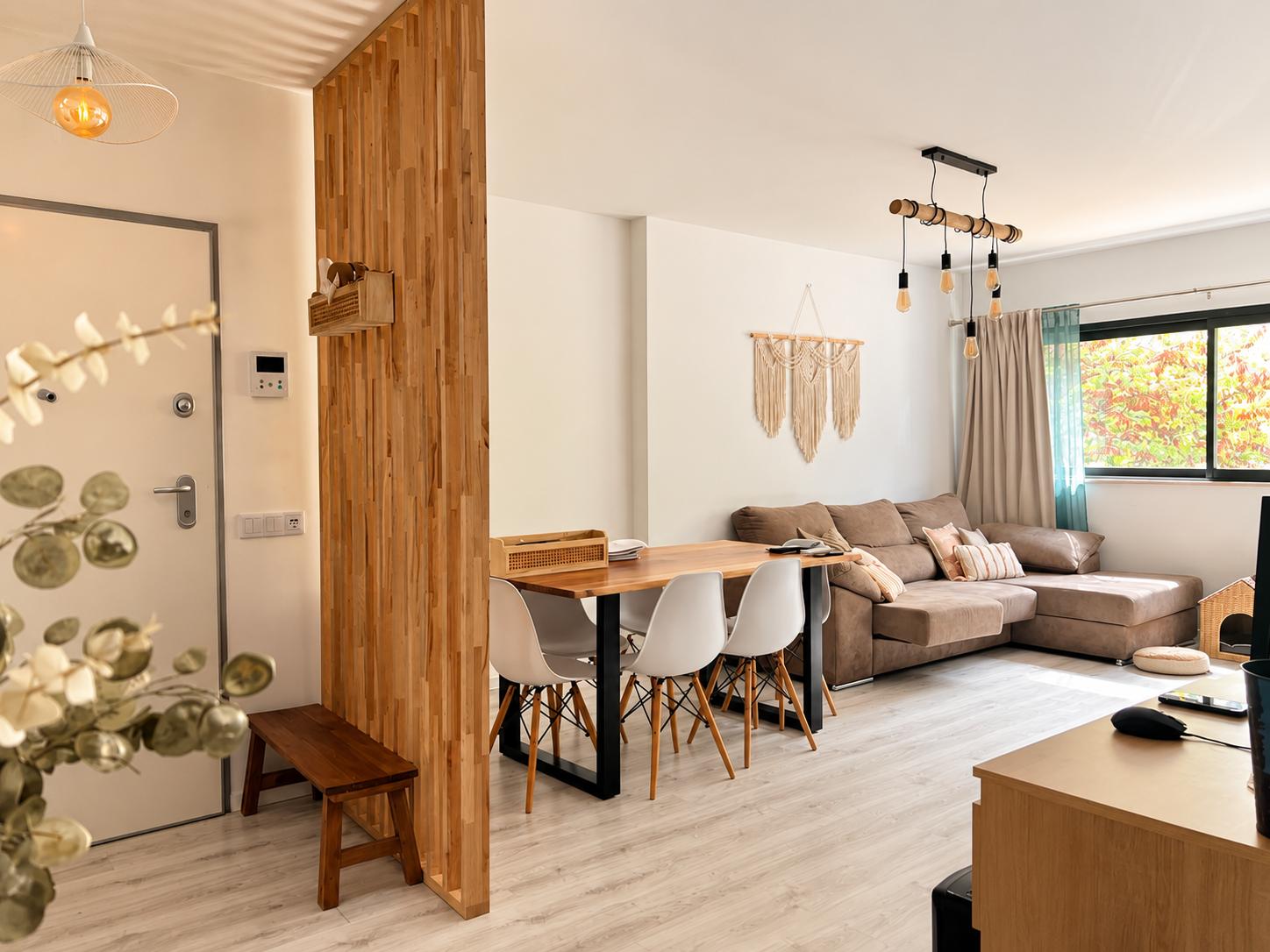 Zeitgemäße 2-Zimmer-Wohnung mit großzügigem Außenbereich in Almancil