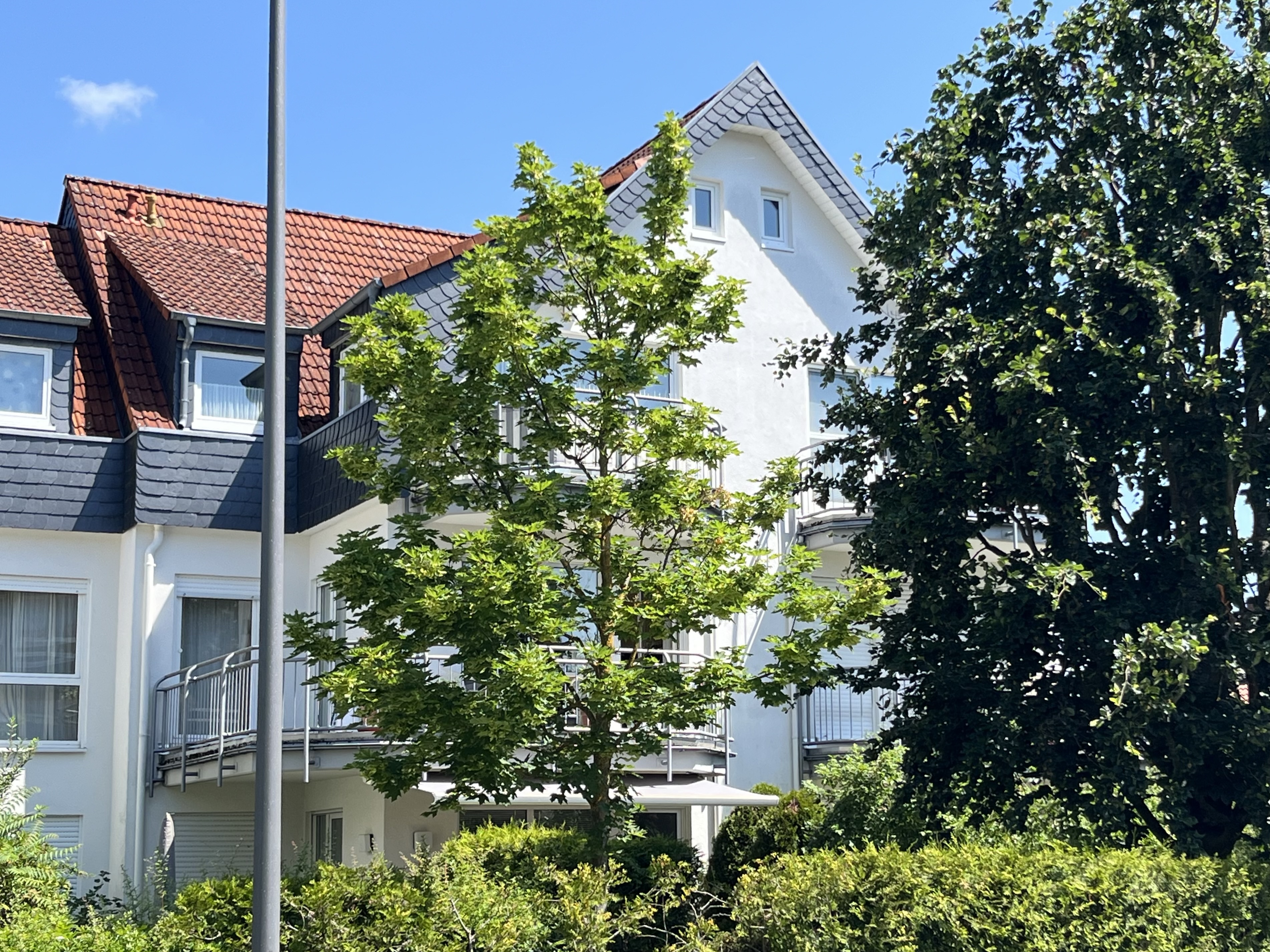 Rented, comfortable 3-room apartment in quiet central area near downtown Oberursel