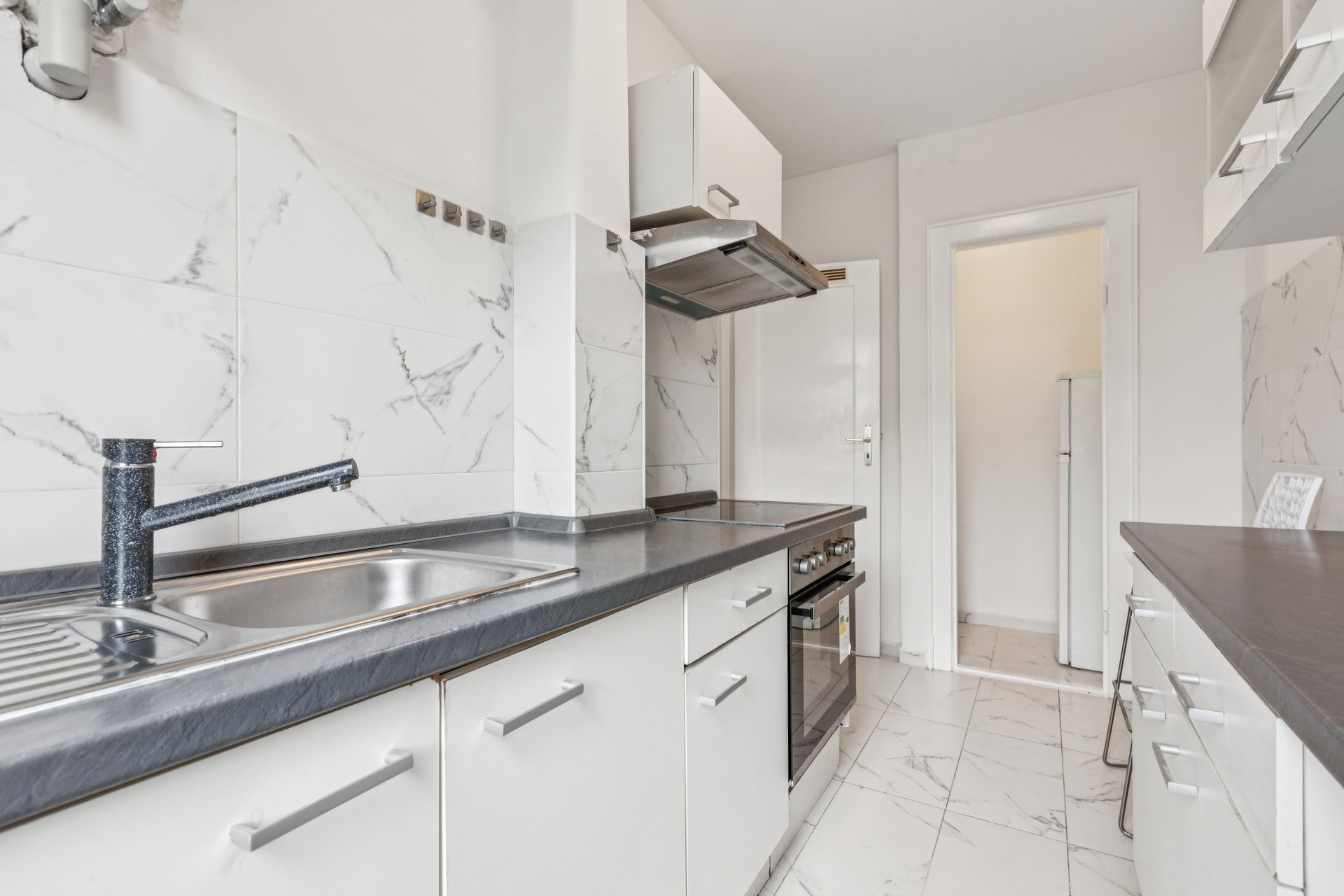 Gut geschnittene 1,5 -Zimmer-Wohnung in Berlin-Spandau mit Stellplatz