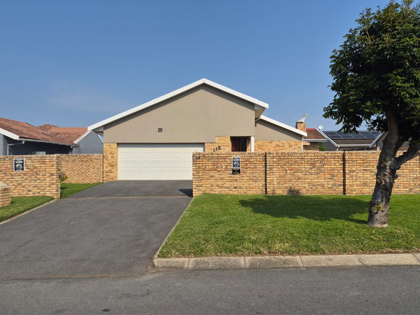 Immaculate 3 Bedroom Home in Blue Bend , East London