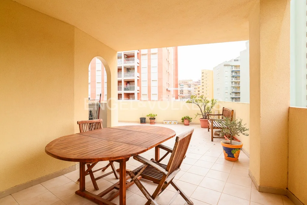 Apartment with large terrace in Oropesa