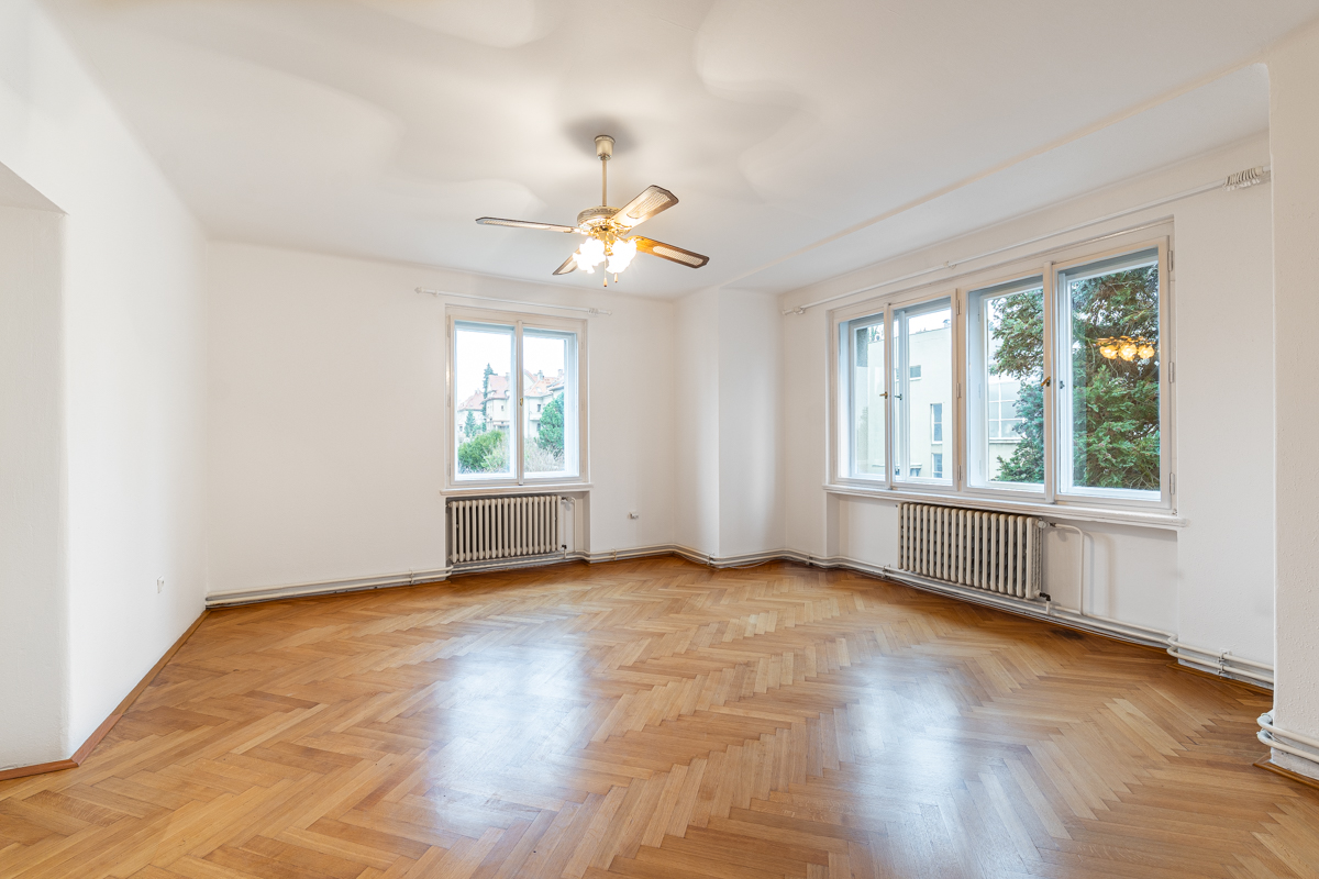 Rent of a 4+1 apartment in a family house in prestigious Ořechovka