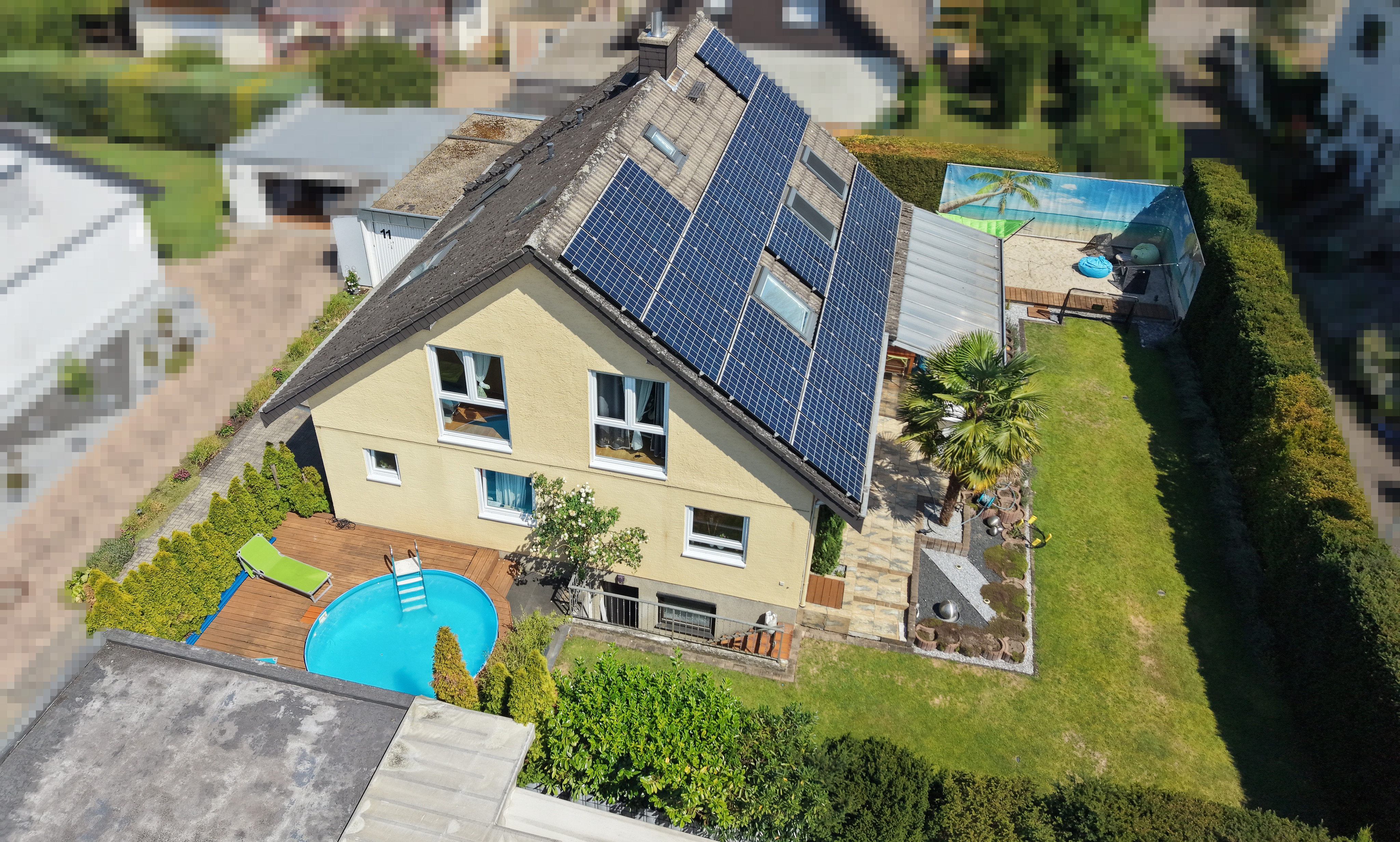 Raum für Familie, Beruf und Lebensqualität - Exklusives 7-Zimmer-Haus mit Pool und Kamin