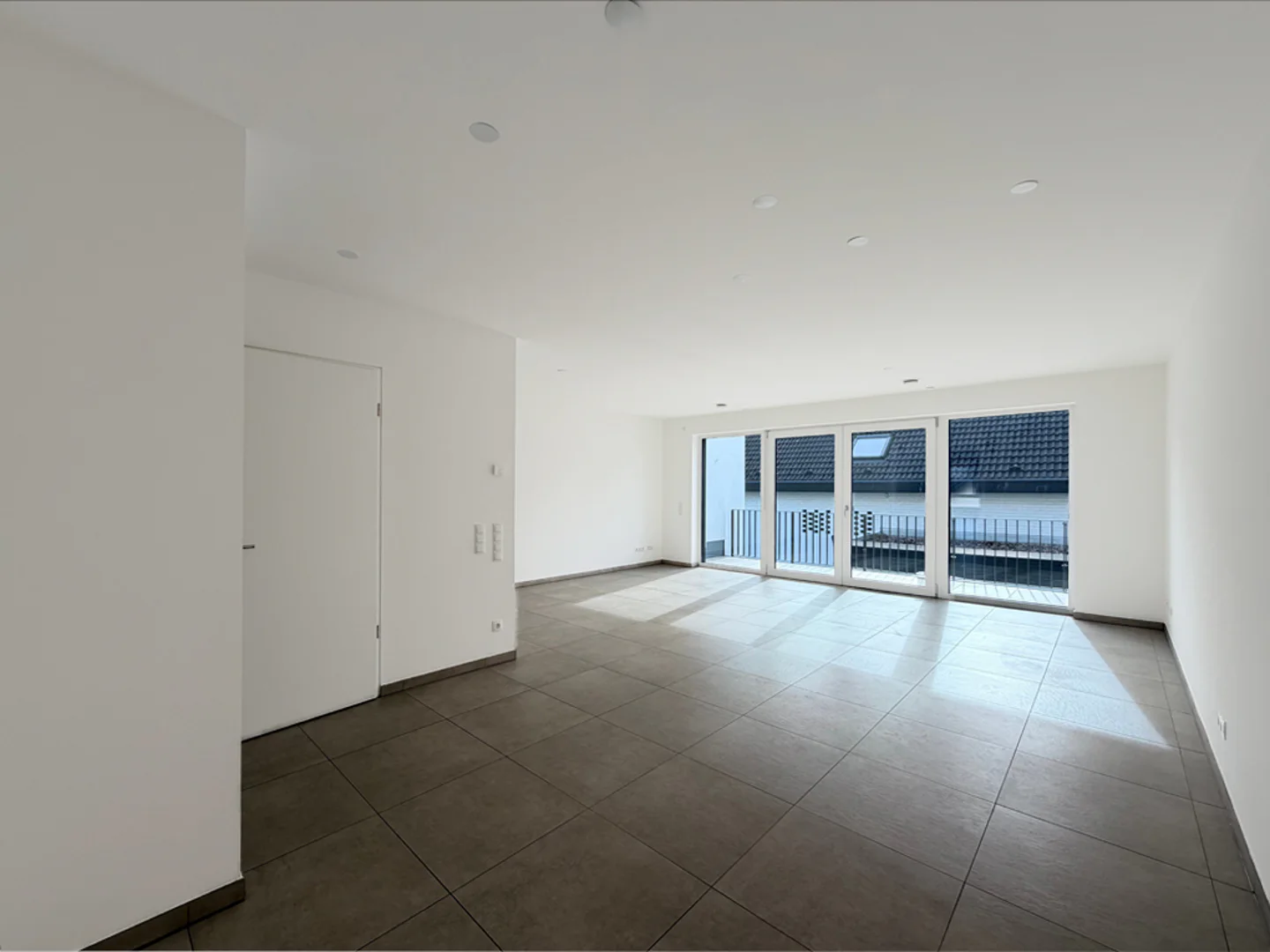 Moderne 2-Zimmer-Wohnung mit Balkon in ruhiger Lage - Foto 3