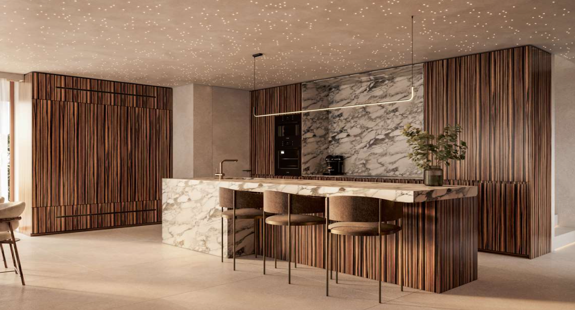 Παραθαλάσσια μεζονέτα με μεγάλο κήπο και ιδιωτική πισίνα στη Γλυφάδα