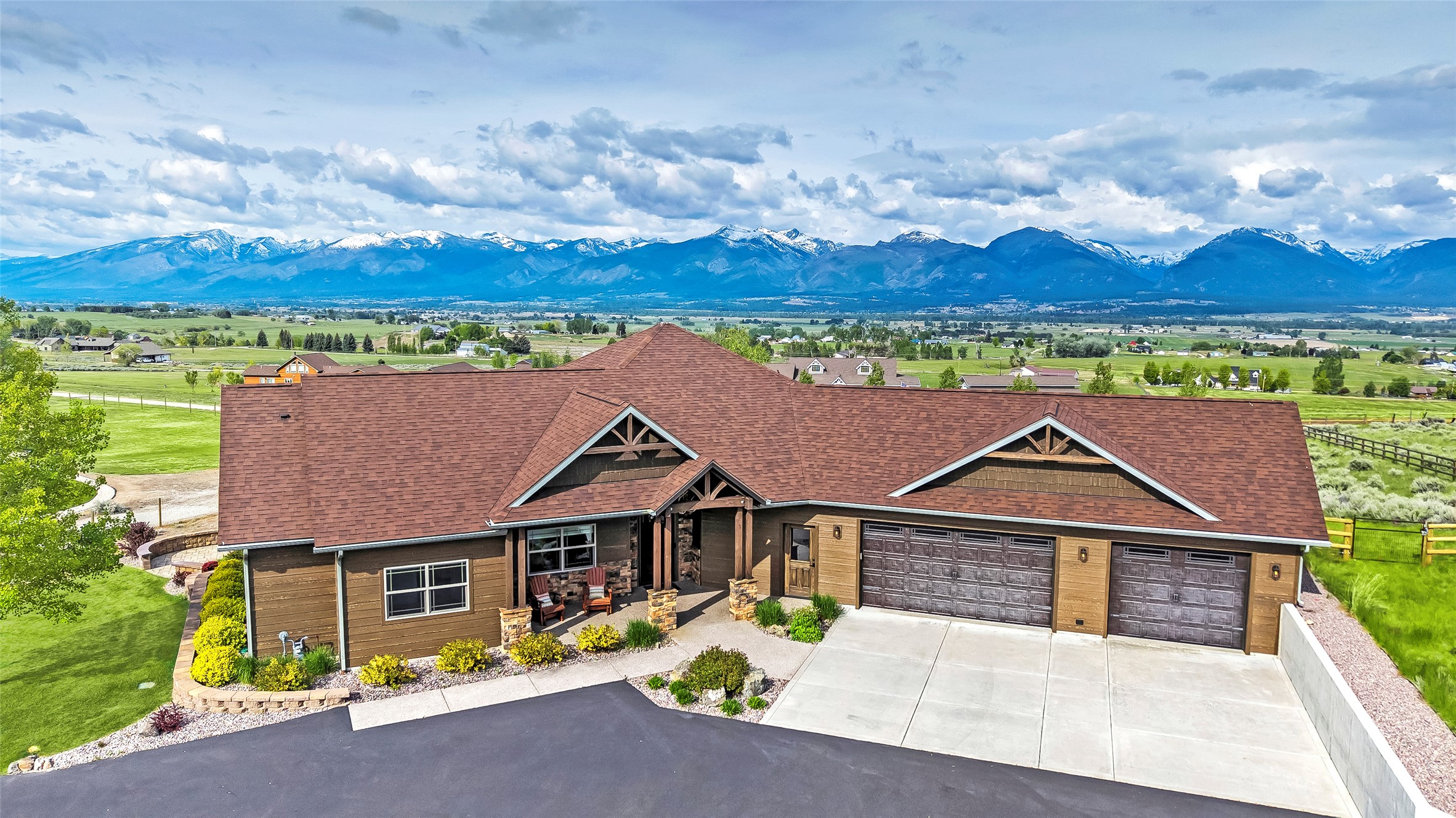 Mountain Views, Modern Comforts