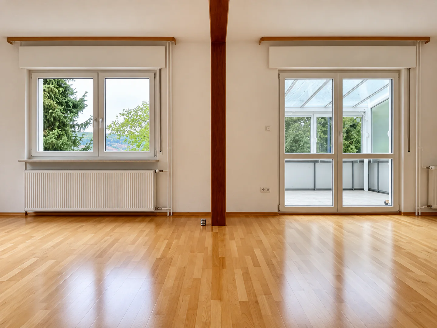 Großzügiges Einfamilienhaus mit Wintergarten, Garten und Garage zu vermieten - Photo 1