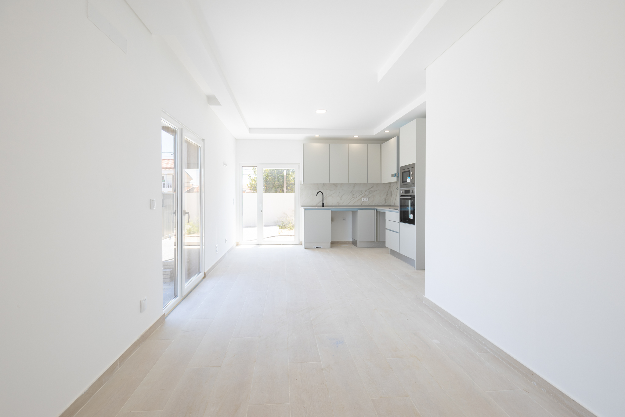 Neubau: Doppelhaushälfte T4 Triplex in Fernão Ferro
