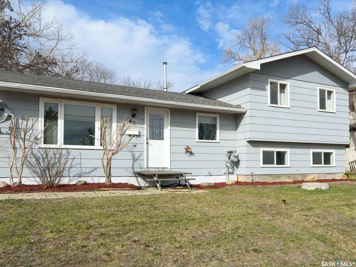 Family home in the beautiful Qu'Appelle Valley