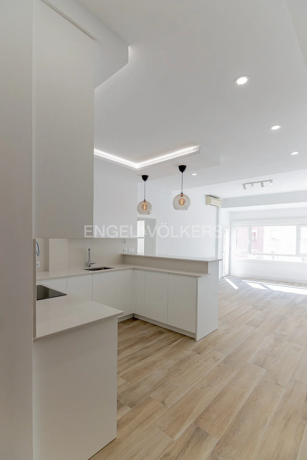 Bright and renovated 3-bedroom apartment in Chamartin