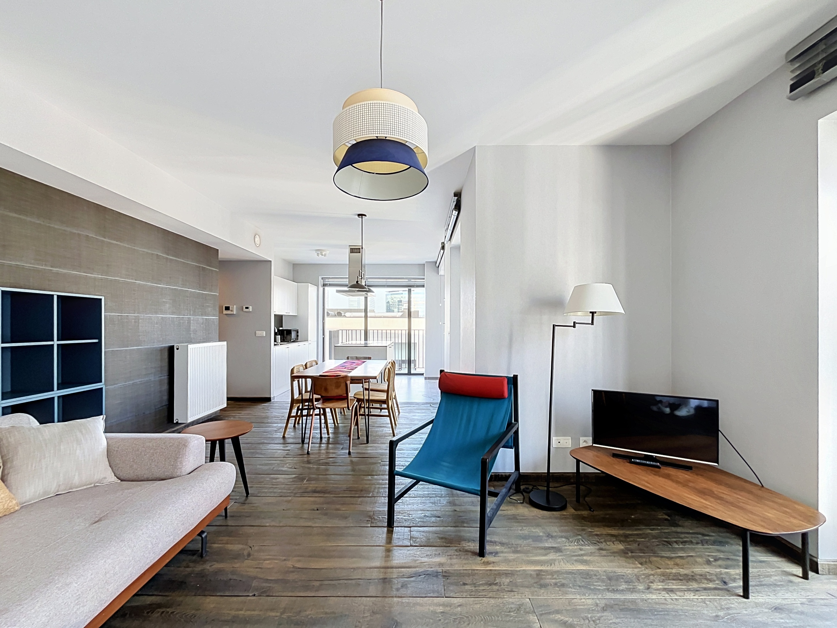 Superb furnished 2-bedroom apartment with terrace in the heart of Brussels