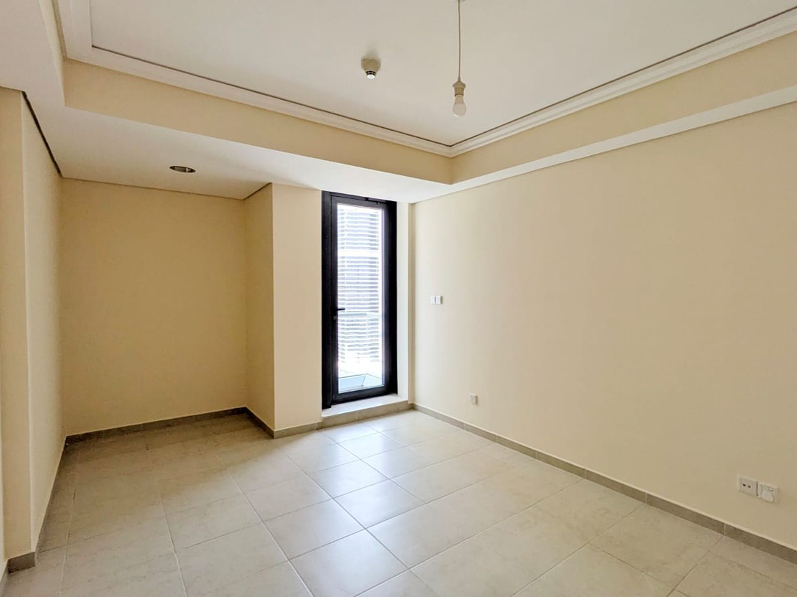 2 Parking Spots | Vacant Now | High Floor