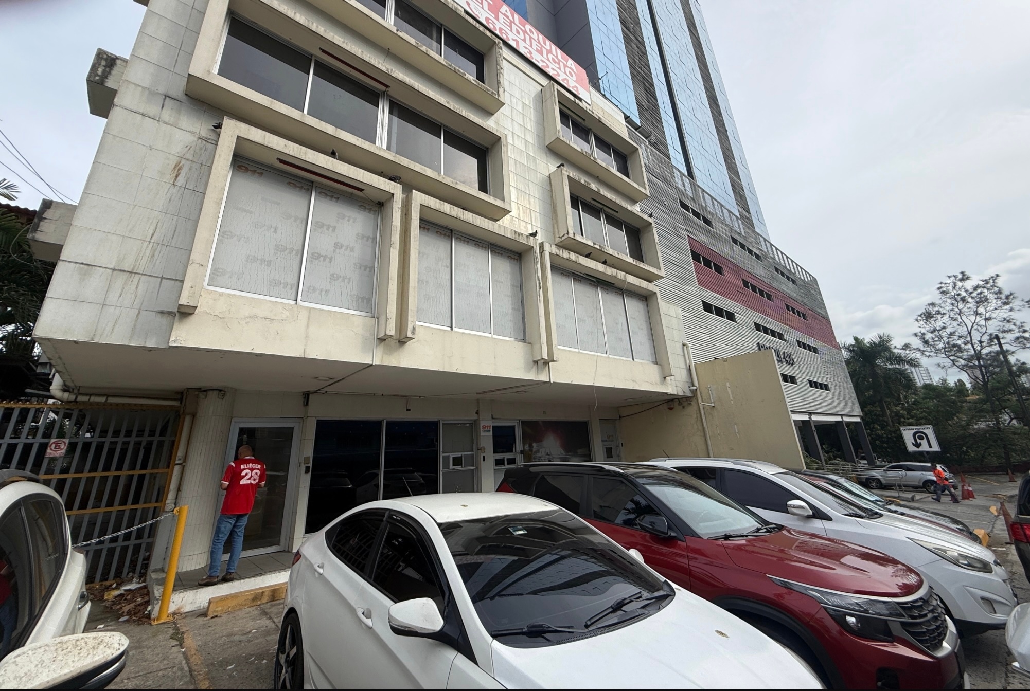 Commercial Building for Sale | Bella Vista