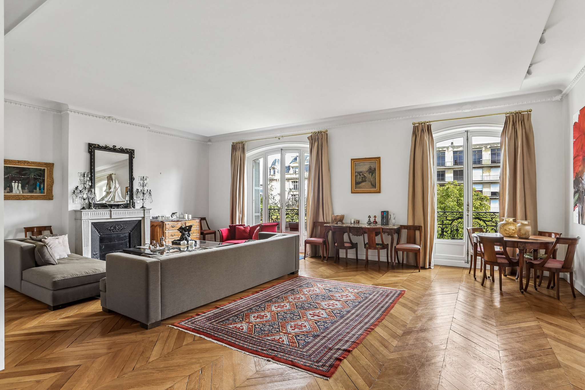 Georges Mandel - Appartement 4 chambres en étage elevé