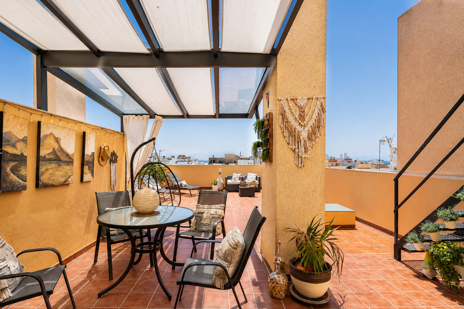 Space, light, and outdoor living in the heart of Santa Cruz