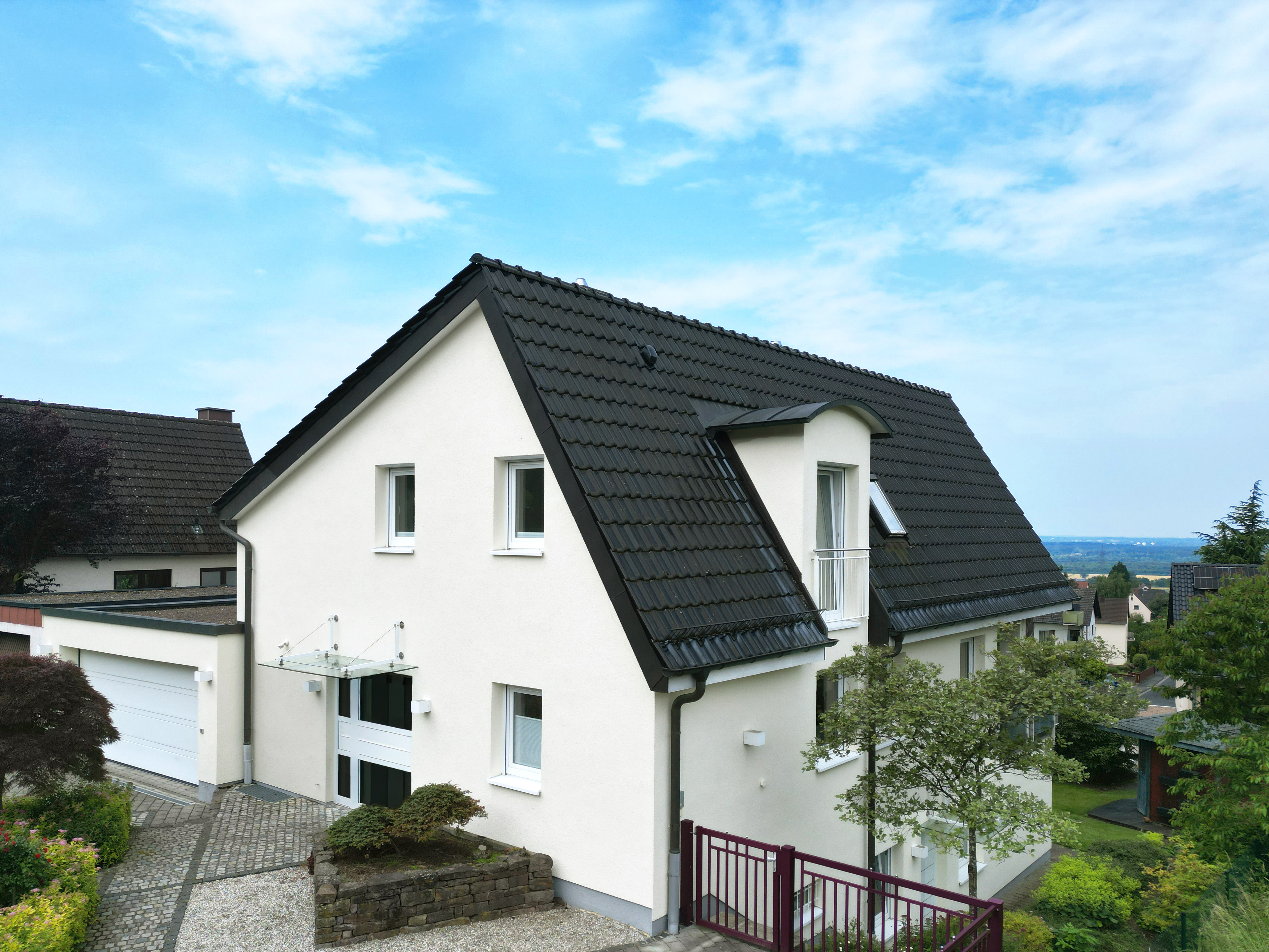 Luxuriöses Einfamilienhaus mit ELW und traumhafter Aussicht in Top-Lage