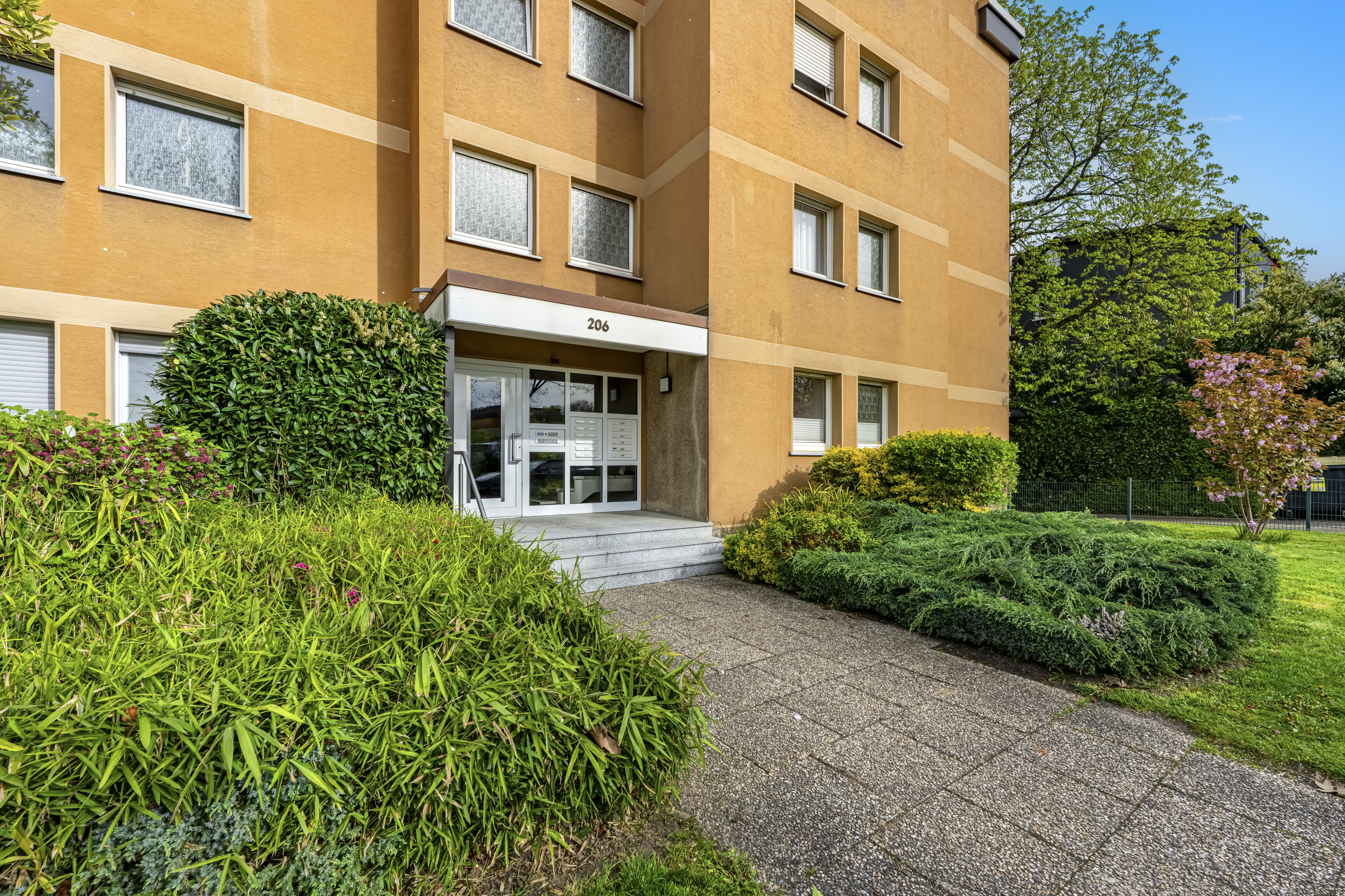 Vielseitige Nutzungsmöglichkeiten in jeder Lebensphase – Gepflegte Eigentumswohnung mit Loggia und Aufzug in Bochum Wiemelhausen