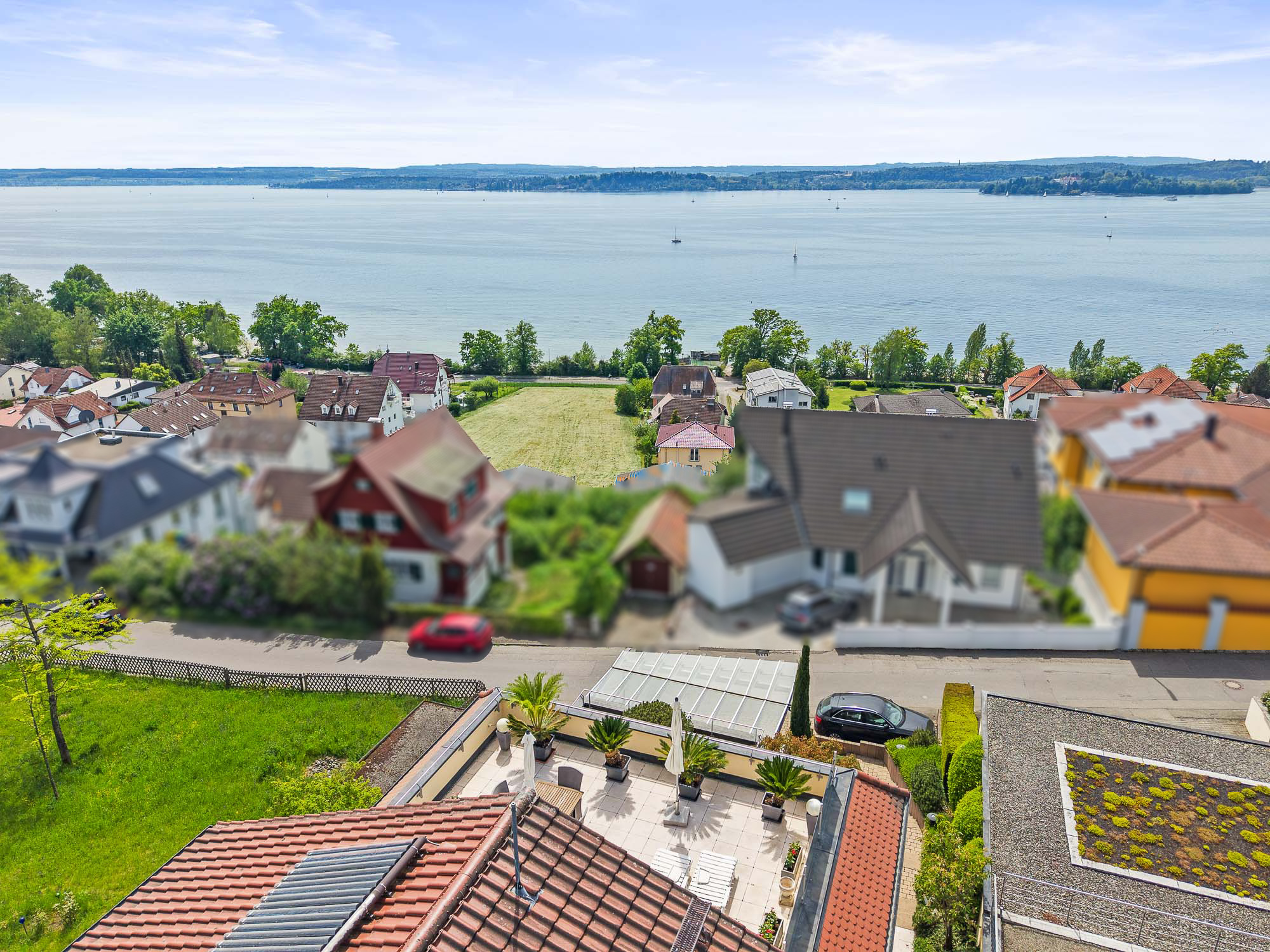 Repräsentatives Wohnen mit traumhafter Dachterrasse und unverbaubarer Seesicht