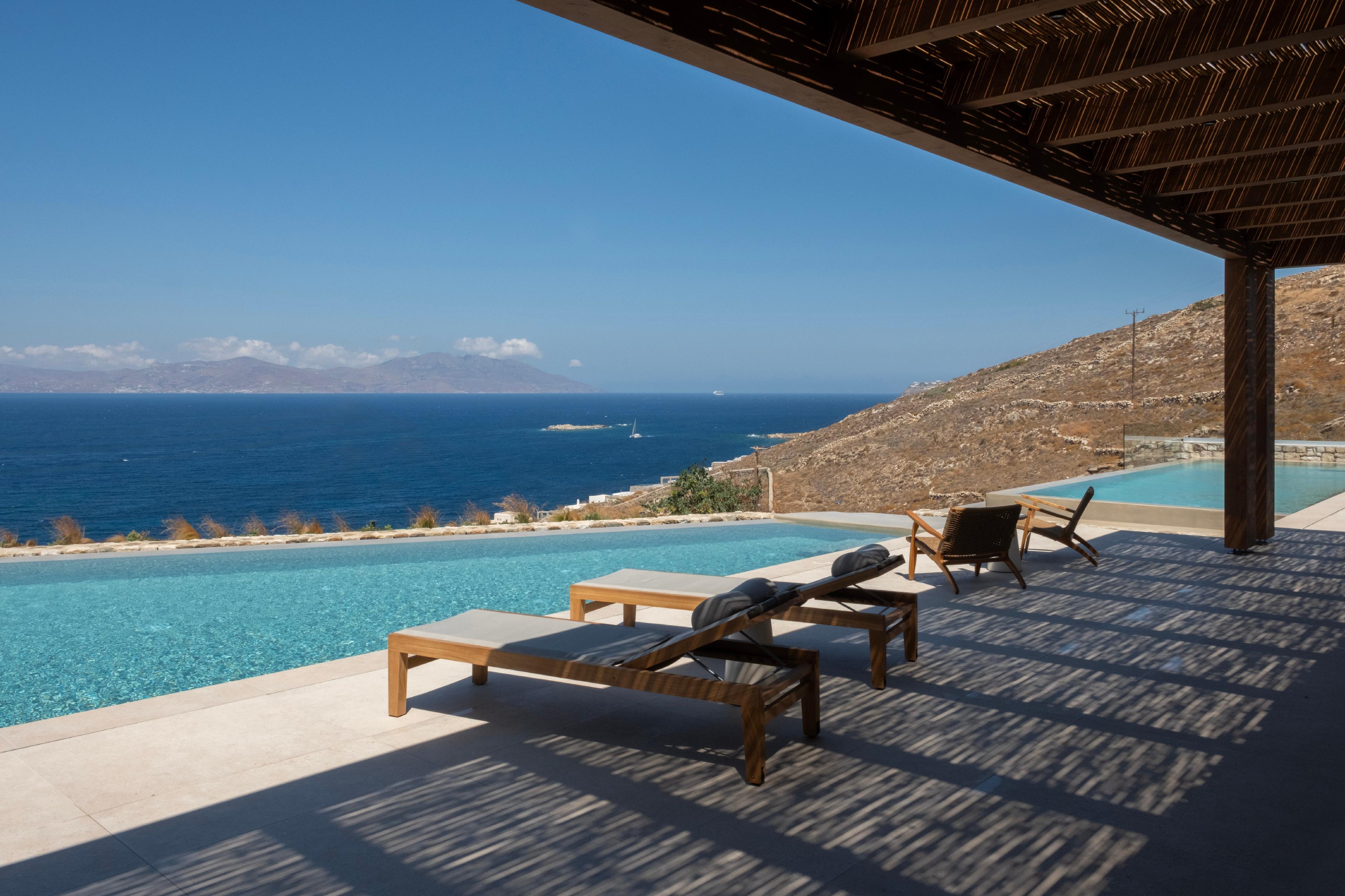 Ultra luxury cycladic sanctuary villa with sunset views in Mykonos