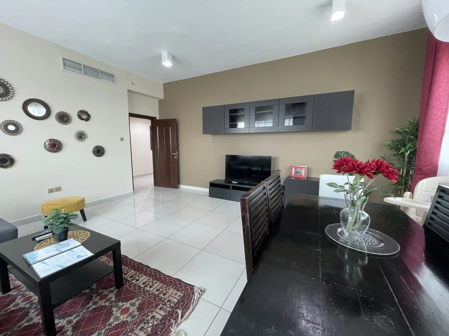 Furnished upgraded | Very high Floor | Rented