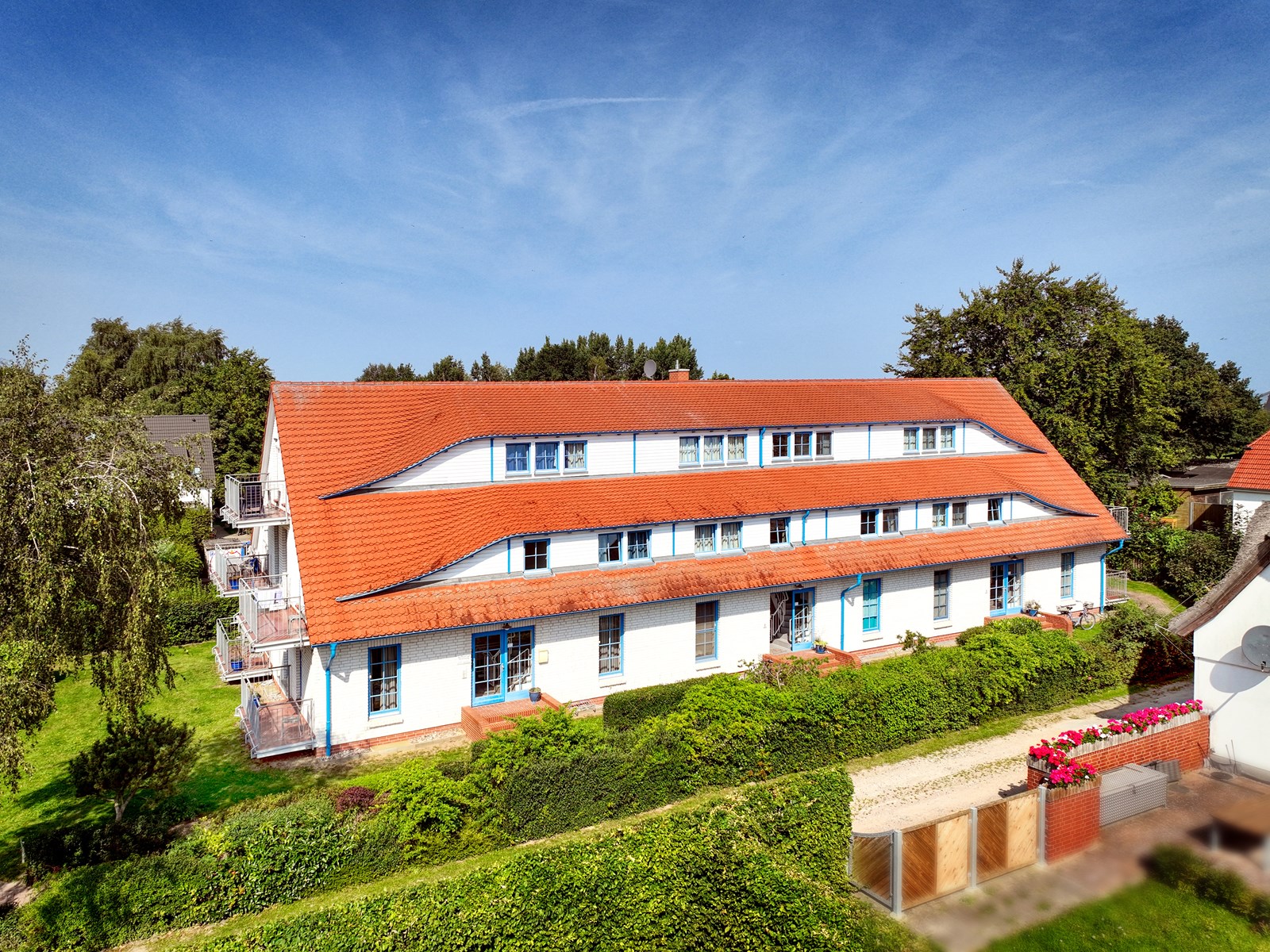 Strandnaher Rückzugsort über zwei Ebenen – nur ca. 600 m bis zur Ostsee