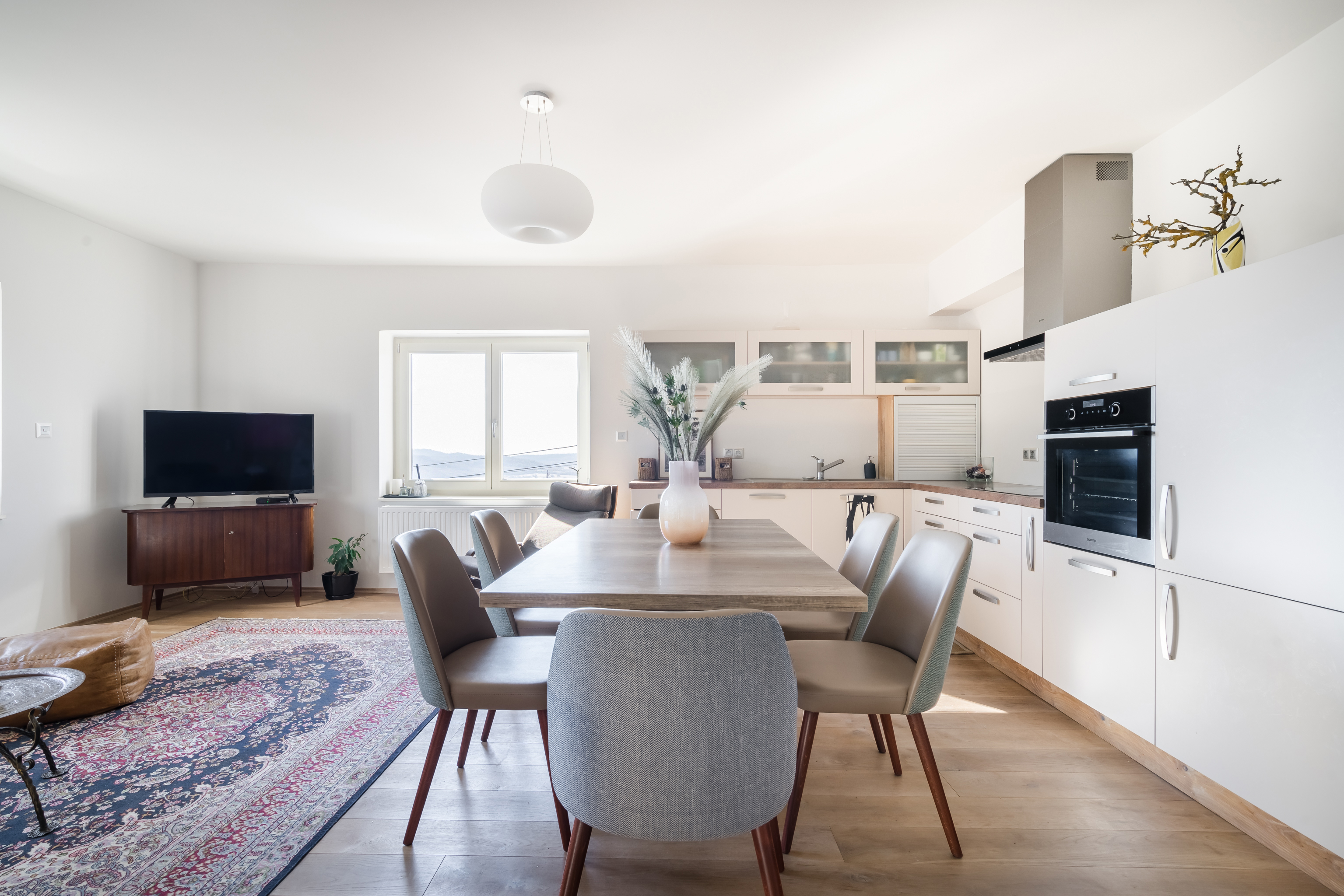 Tihanyi panoráma a belső-tó és a Balaton felé