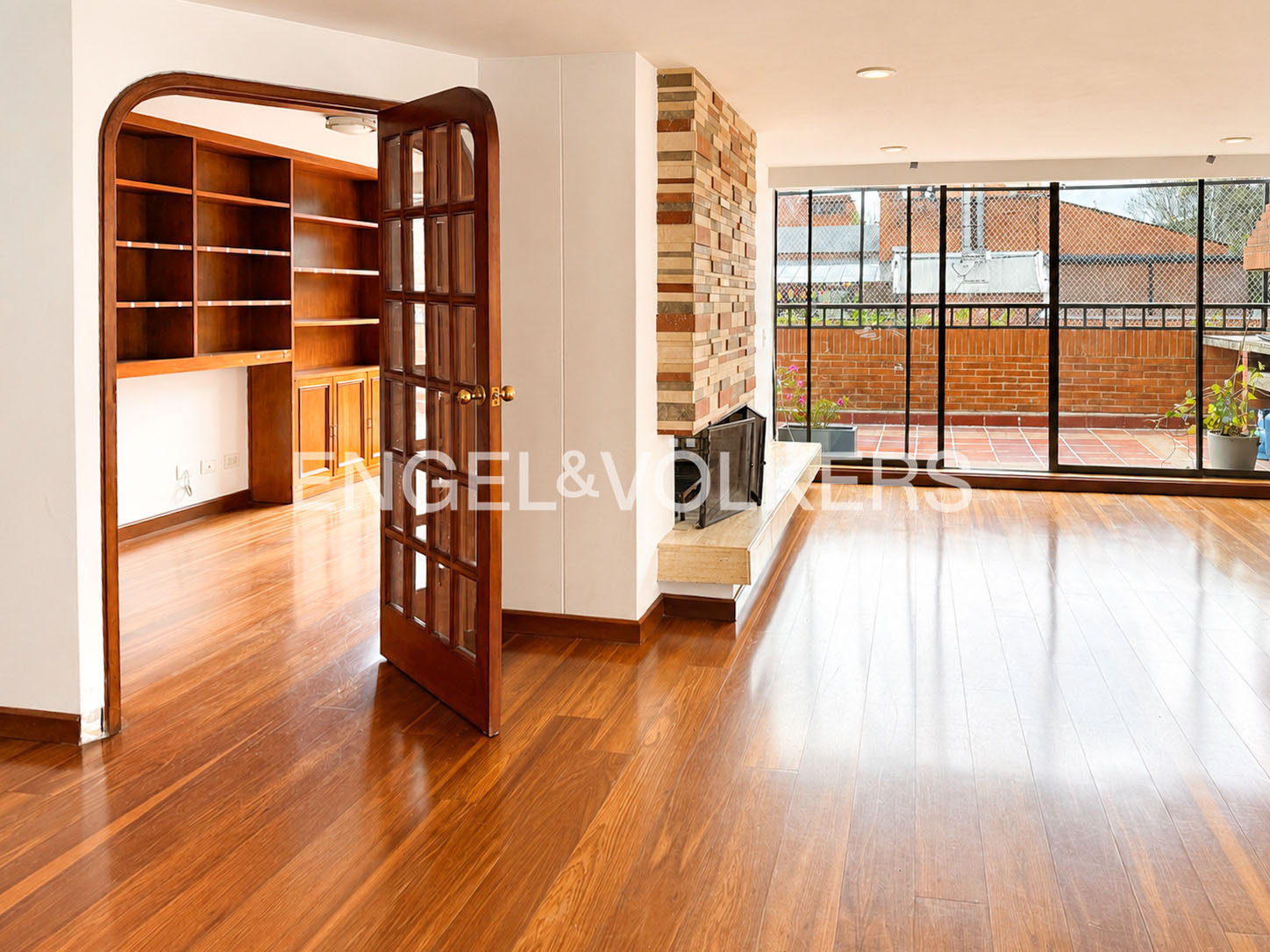 Apartamento con terraza para arriendo en El Chicó