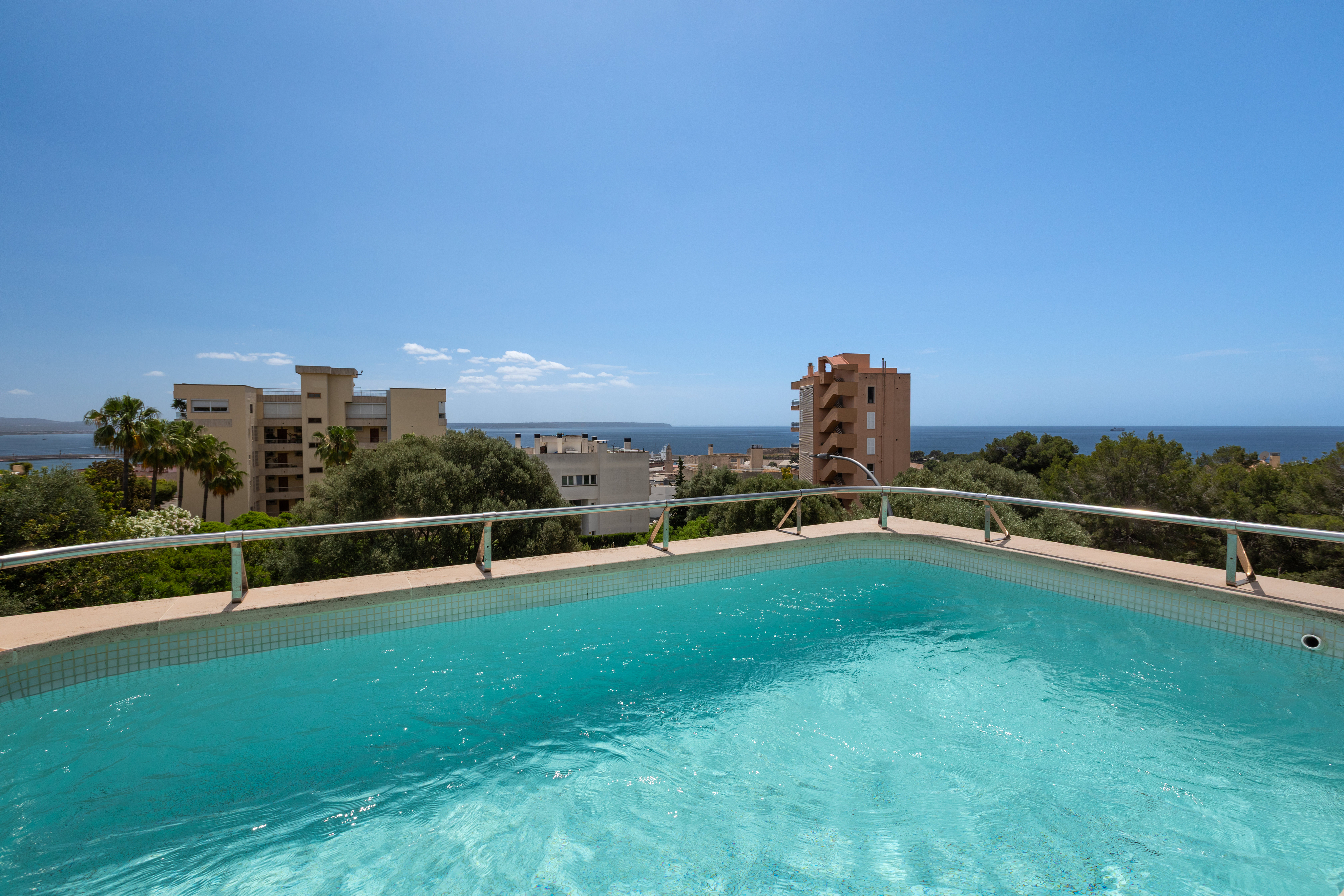 Exclusive luxury house with rooftop pool and open sea-views