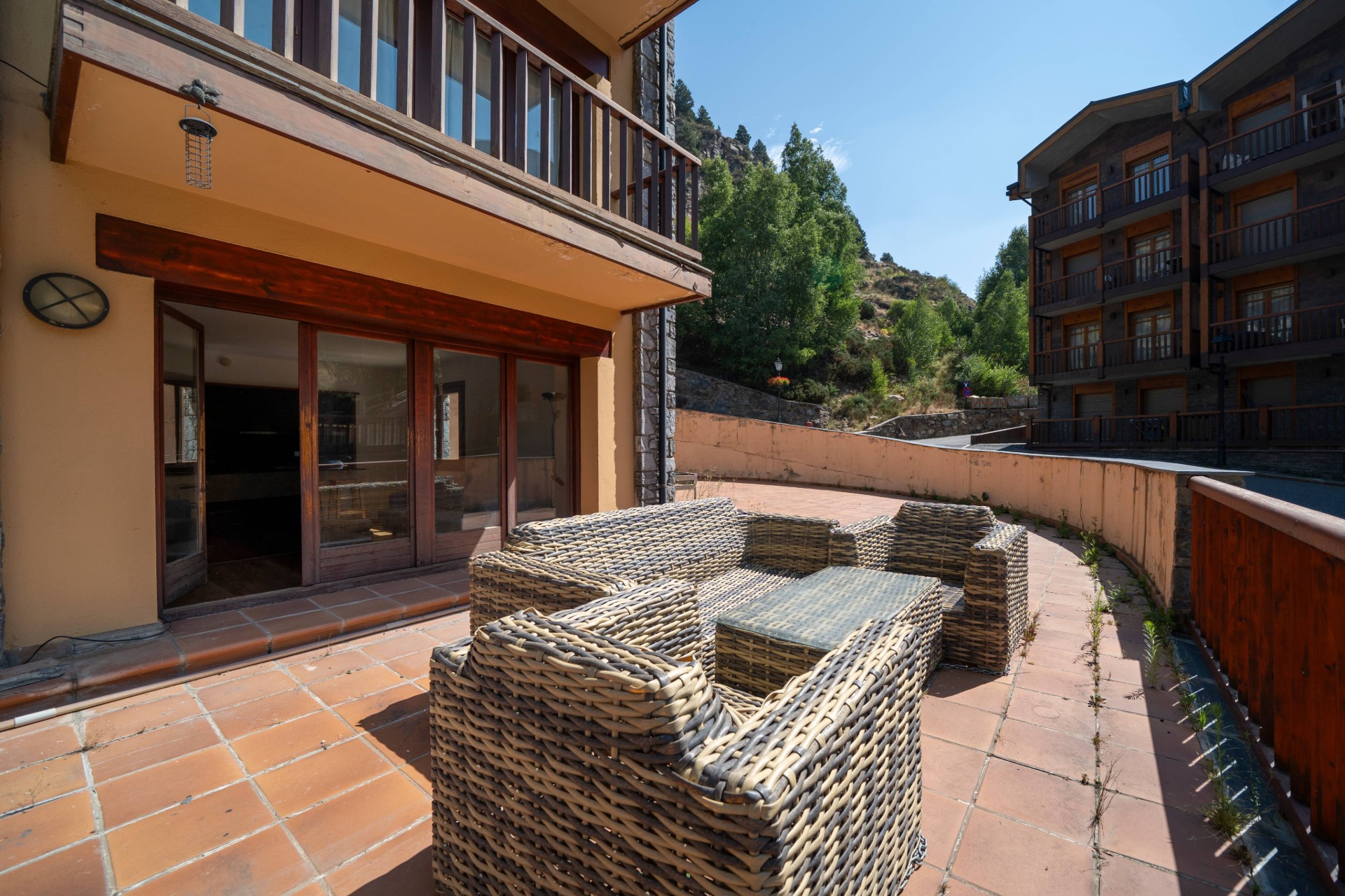 Great apartment with terrace at the foot of the slopes