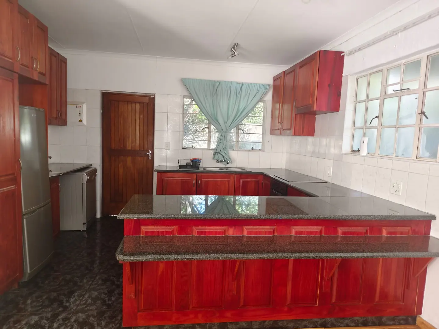 kitchen.jpeg