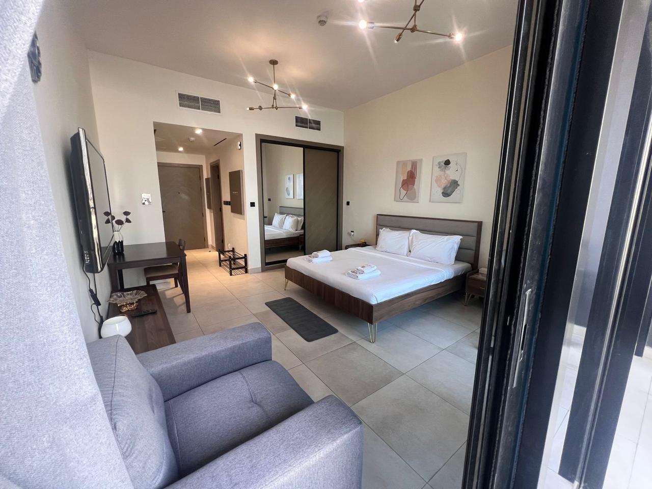 Canal View | Furnished | Vacant
