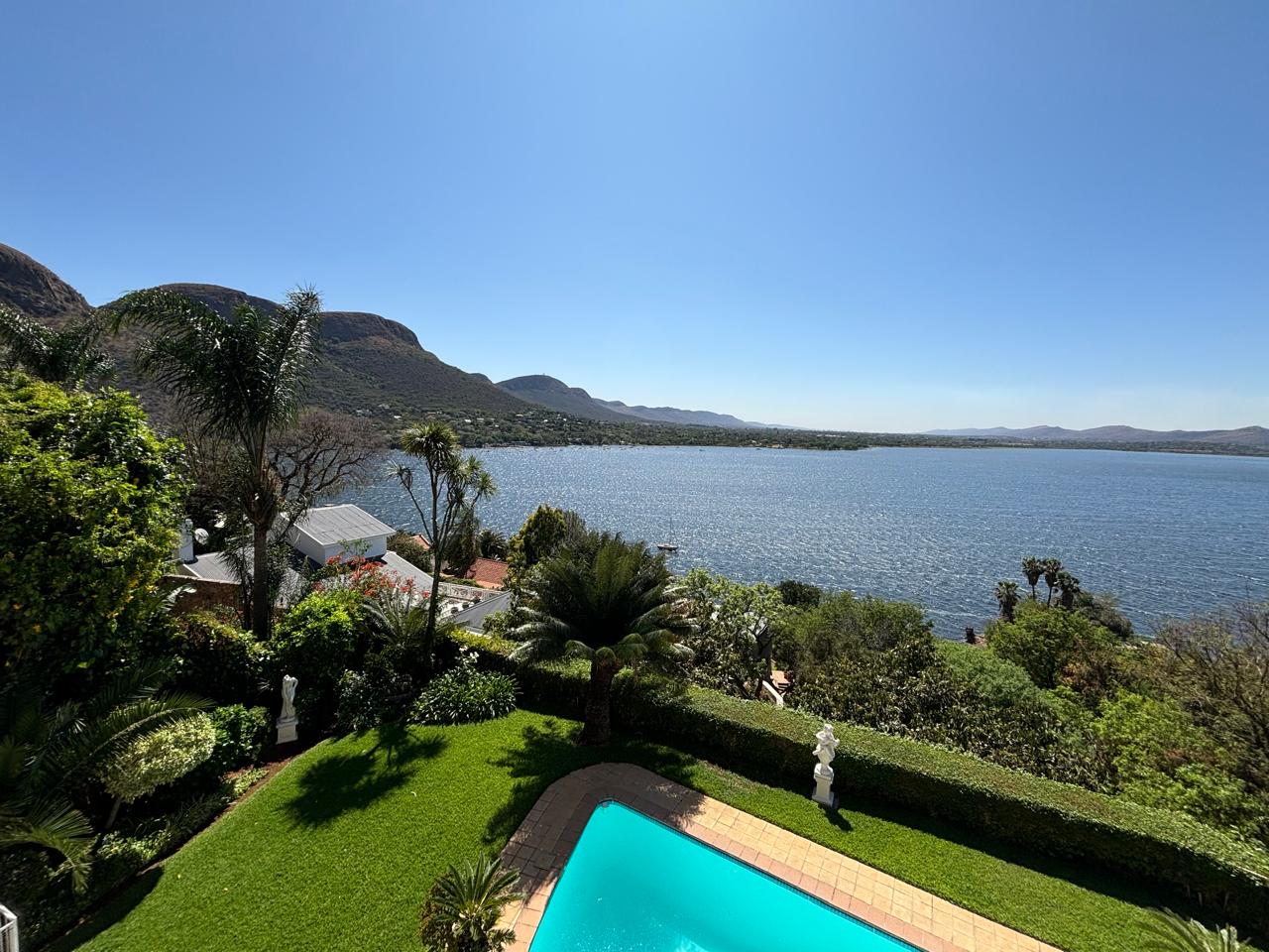 Gorgeous Apartment in Kosmos!