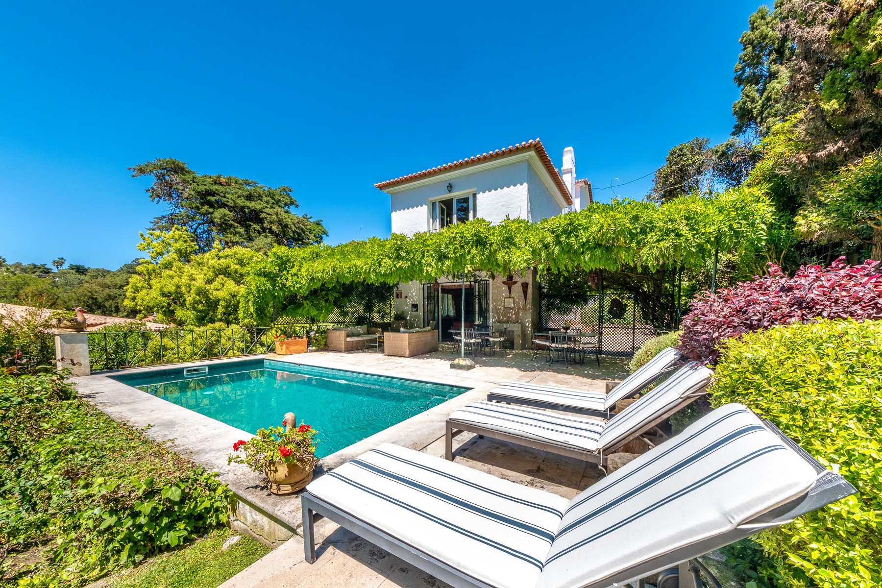 5-Bedroom Villa | Estoril