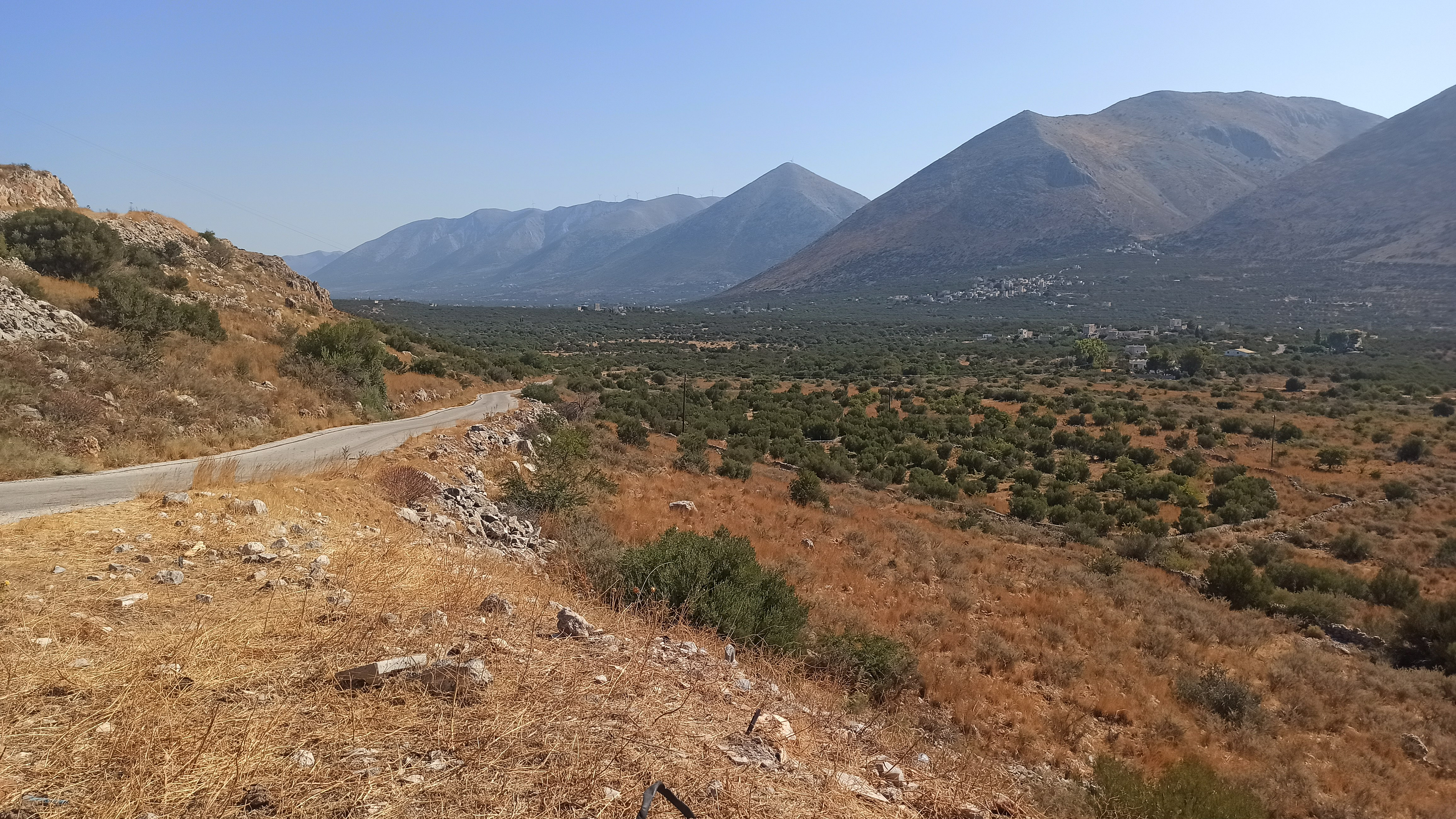 Έκταση 27.000τ.μ. σε περιοχή Natura ιδανική για  premium επένδυση ή πολυτελή κατοικία στην Μάνη