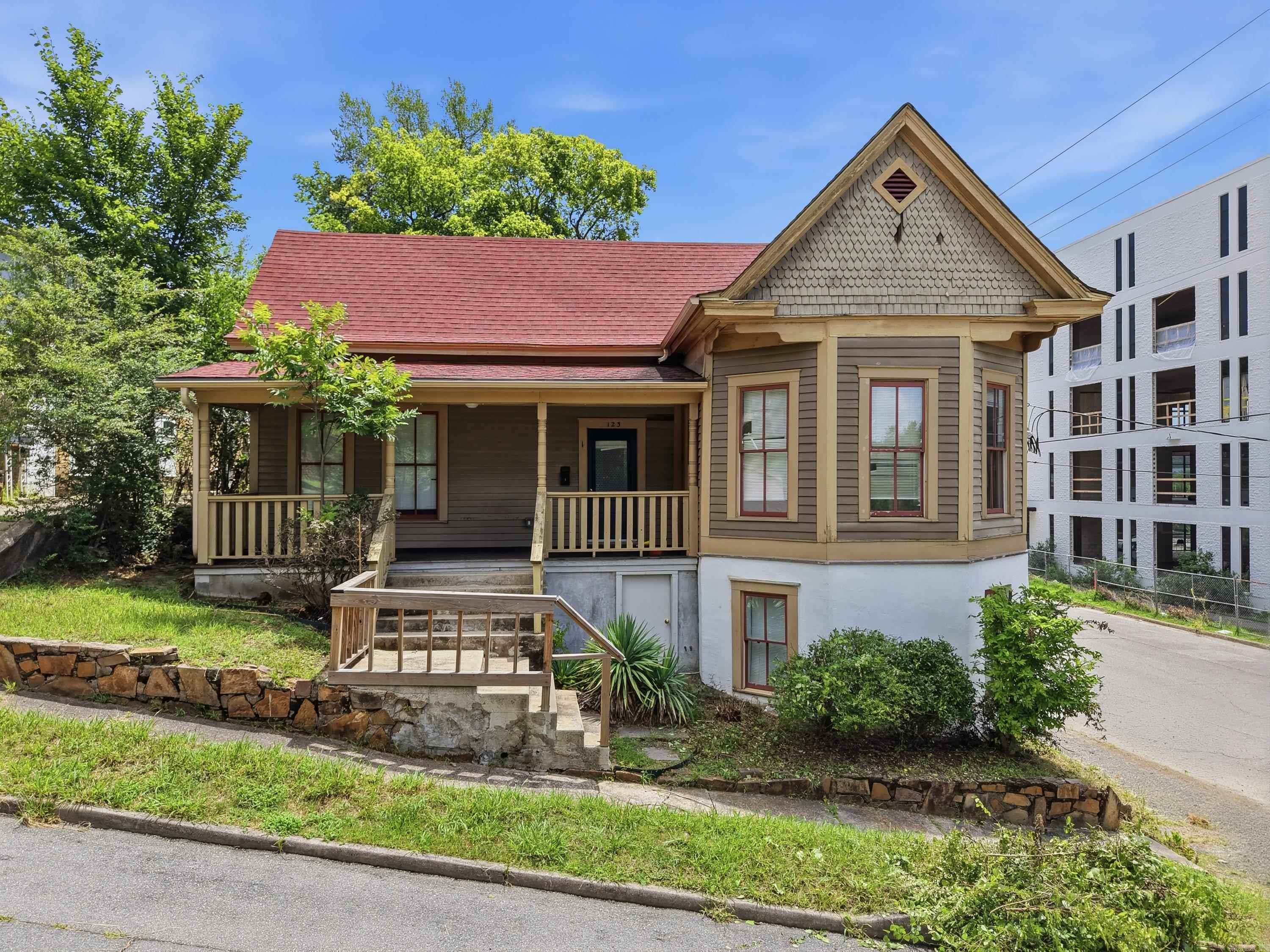 Historic Capitol View Duplex Close to Downtown