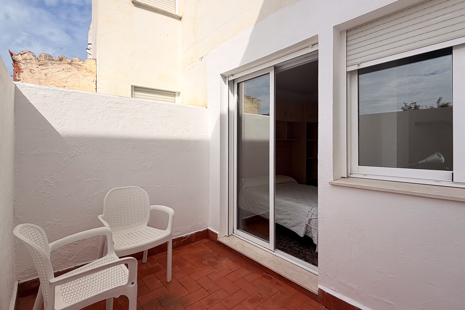 Spacious flat in Moncada for students