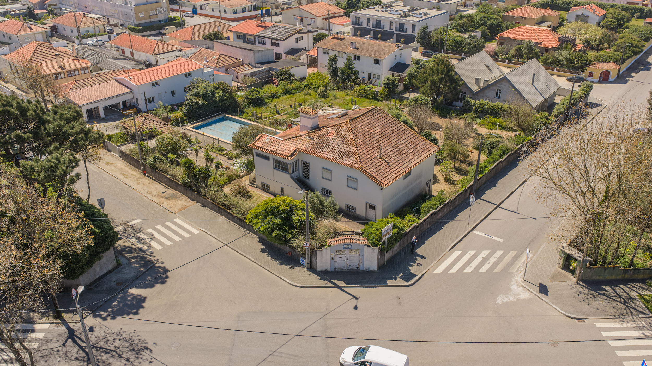 Villa with 2,239 m² land next to Valadares Beach