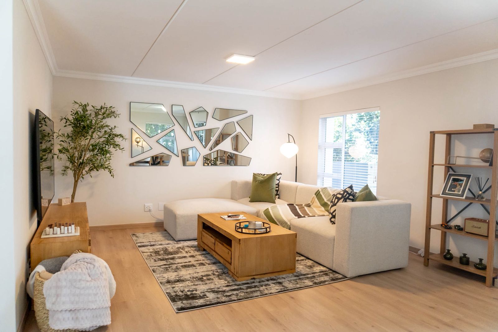 3 Bedroom Townhouse For Sale - Eagle Canyon Golf Estate